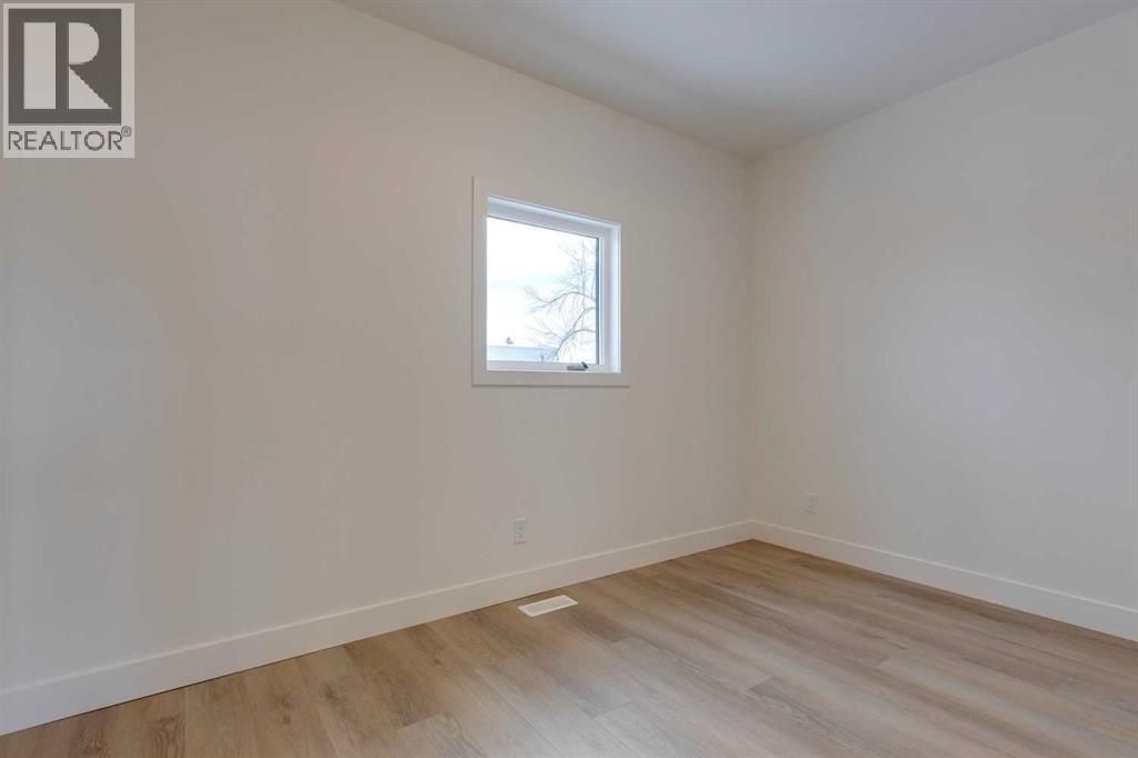 Single Family House for Sale in   Avenue NW Mount Pleasant Calgary 