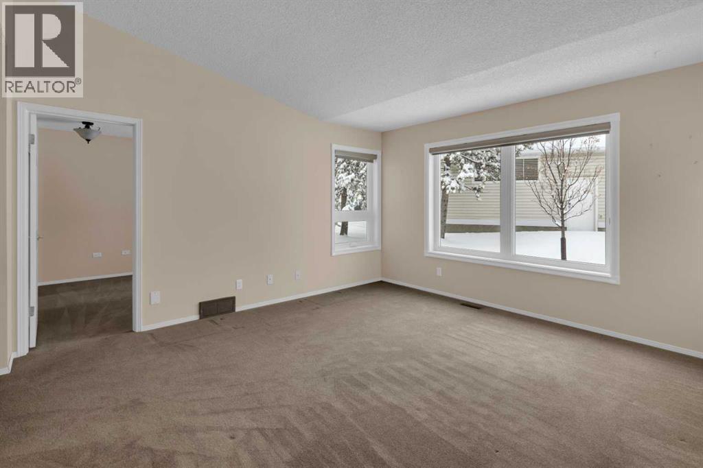 Single Family House for Sale in  Macewan Ridge Villas NW MacEwan Glen Calgary 