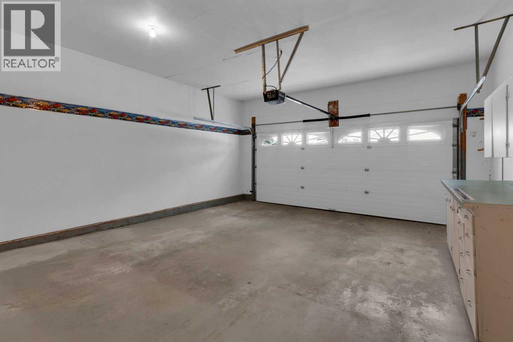 Single Family House for Sale in  Macewan Ridge Villas NW MacEwan Glen Calgary 