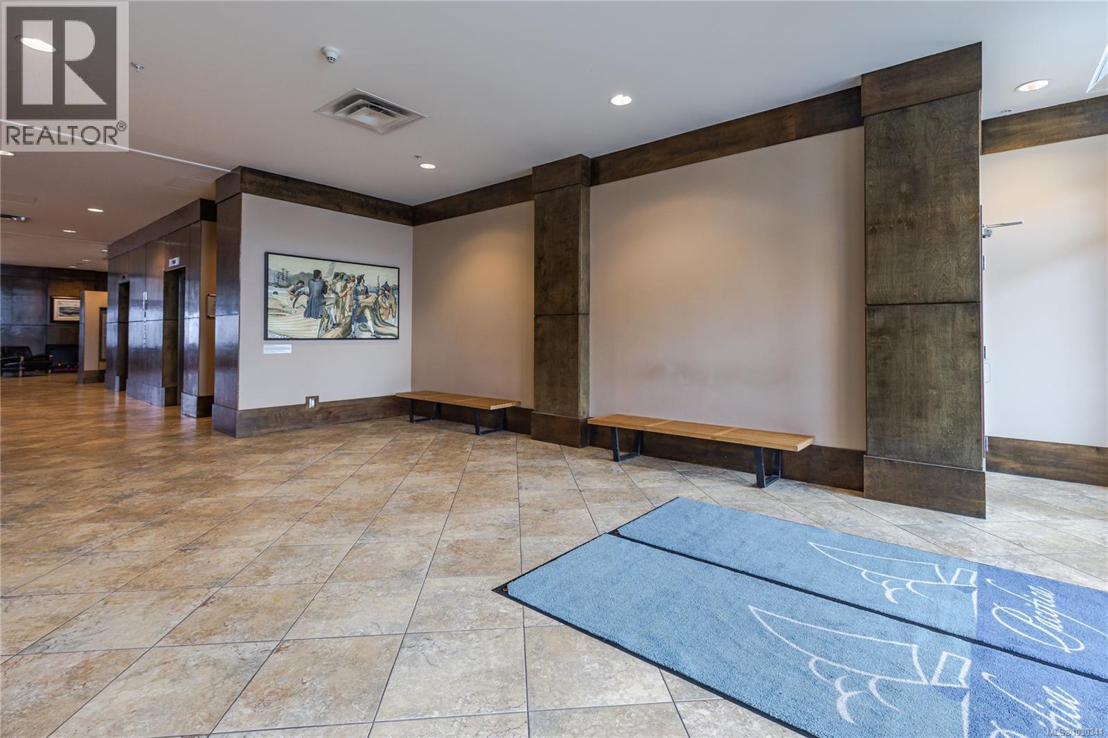 #212 38 FRONT ST - 28