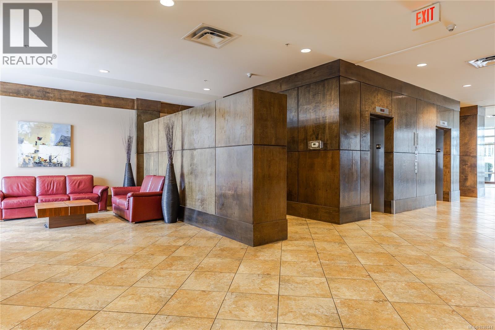 #212 38 FRONT ST - 30