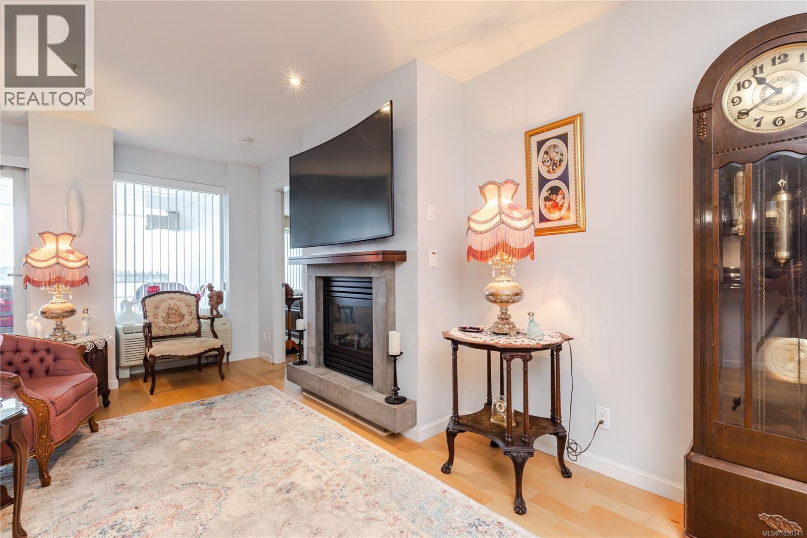 #212 38 FRONT ST - 4