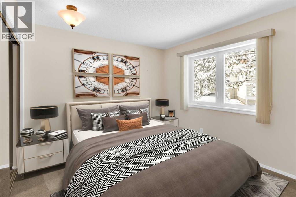 Single Family House for Sale in  Macewan Ridge Villas NW MacEwan Glen Calgary 