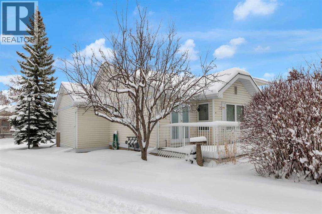 Single Family House for Sale in  Macewan Ridge Villas NW MacEwan Glen Calgary 