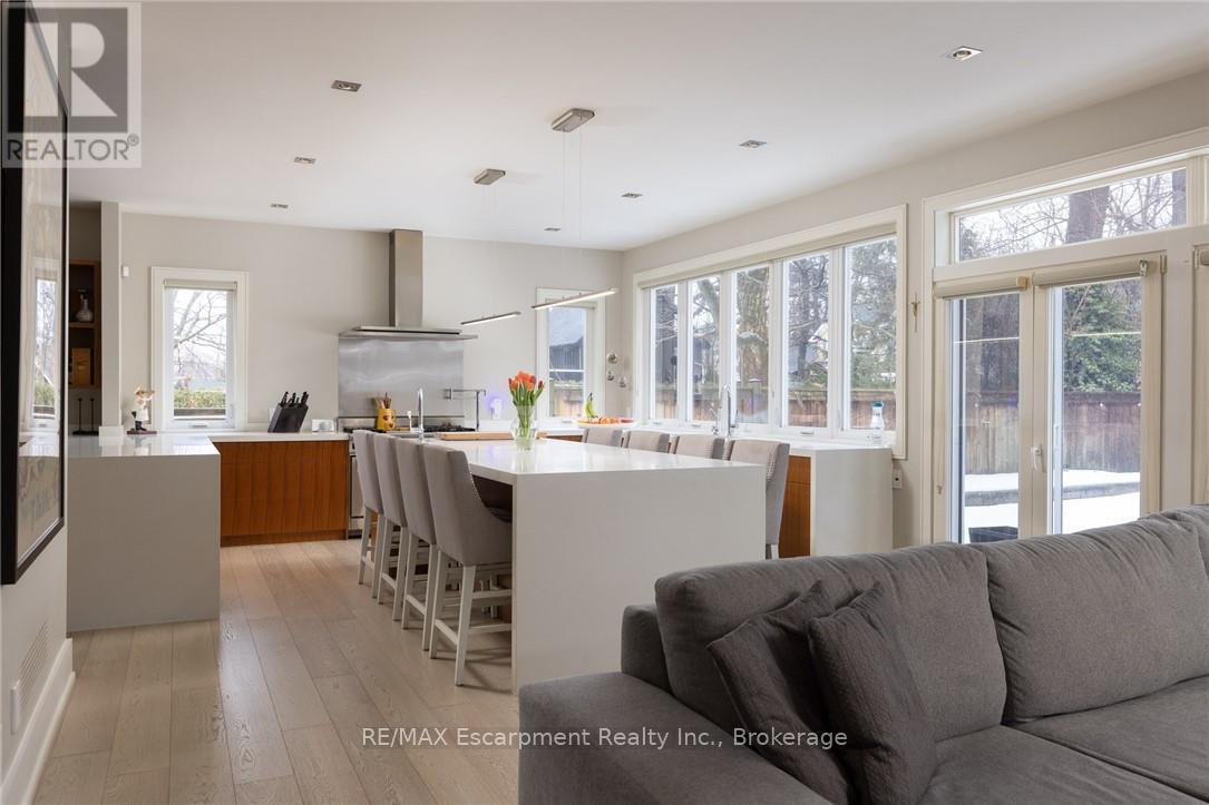 287 MACDONALD ROAD - 10