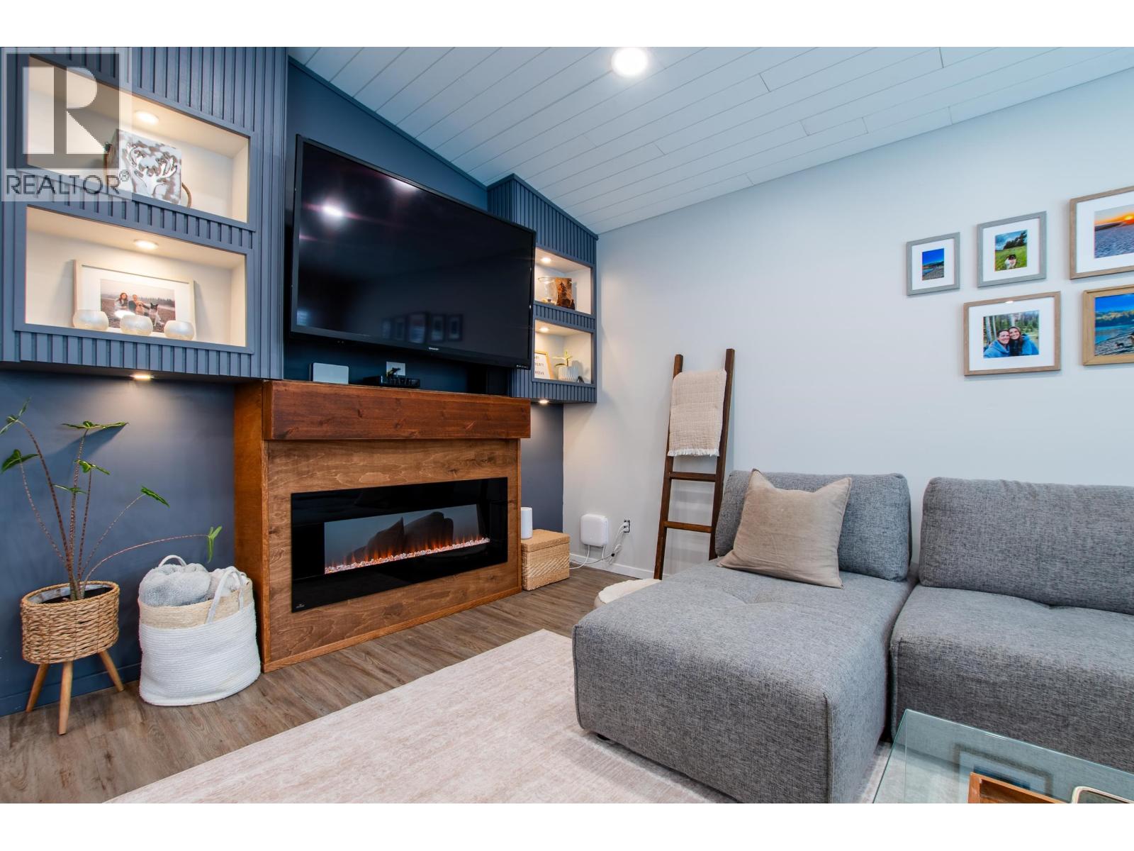 193 MCKINLEY CRESCENT - 15