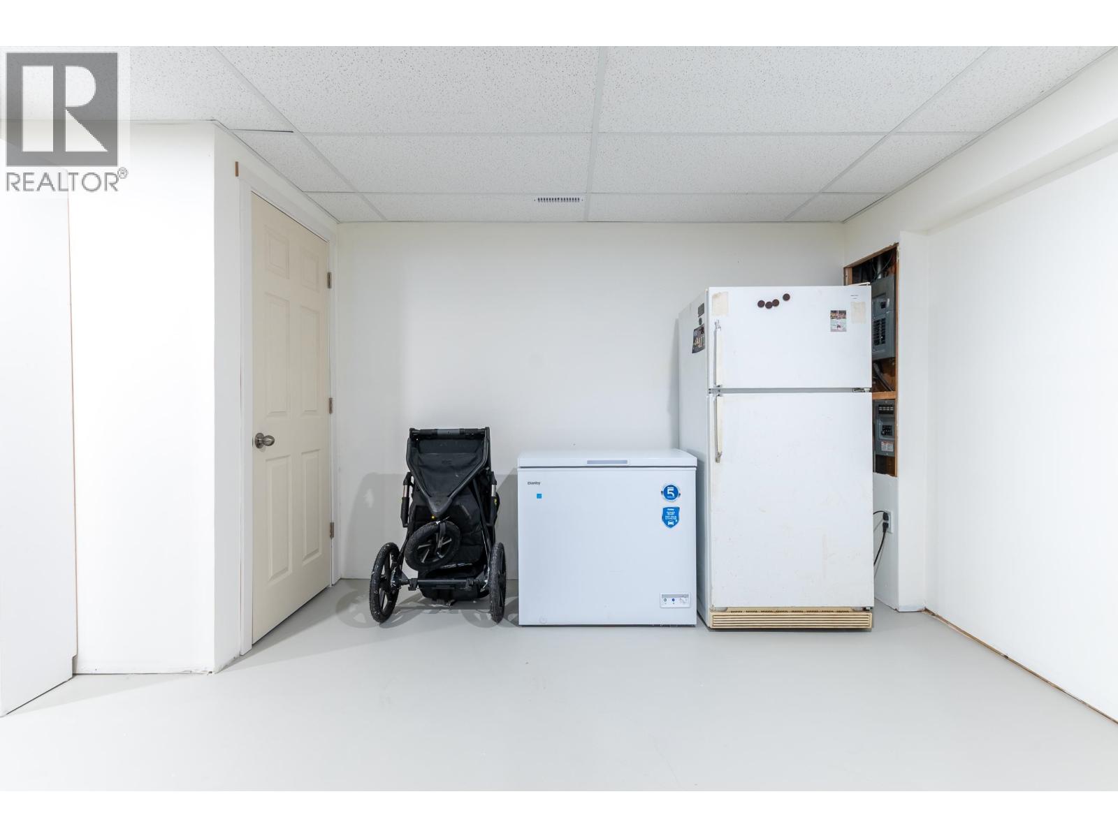 193 MCKINLEY CRESCENT - 27