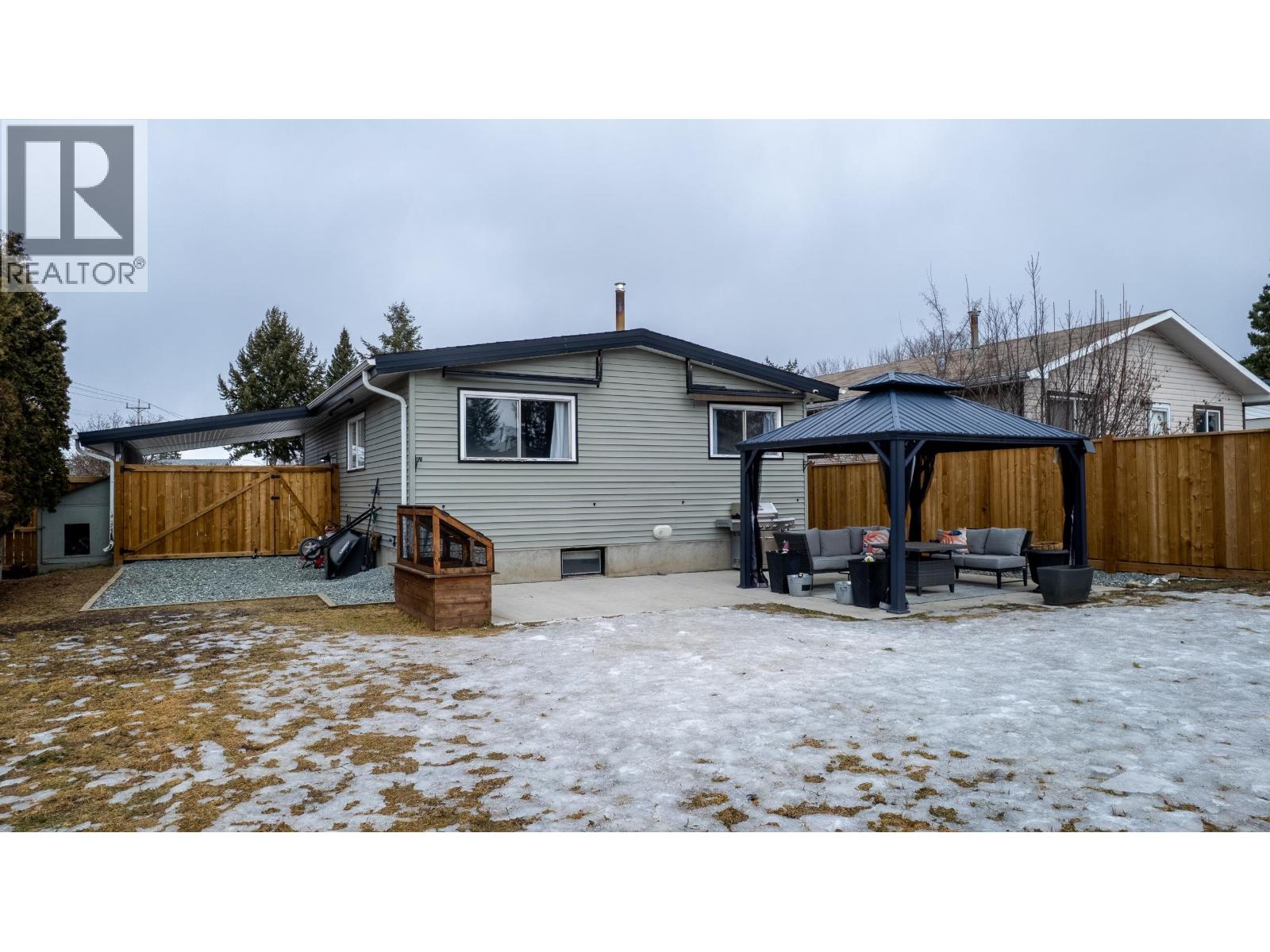 193 MCKINLEY CRESCENT - 38