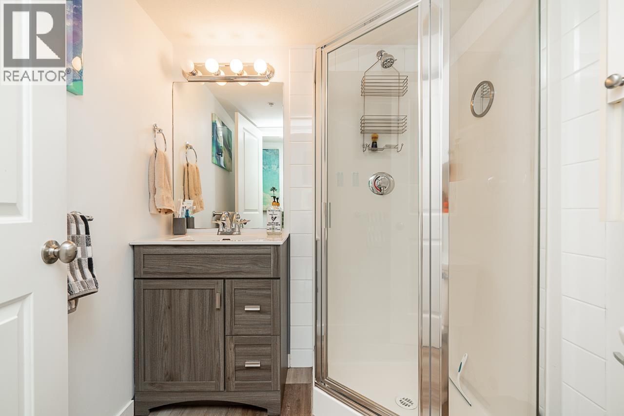 303 160 SHORELINE CIRCLE, Port Moody