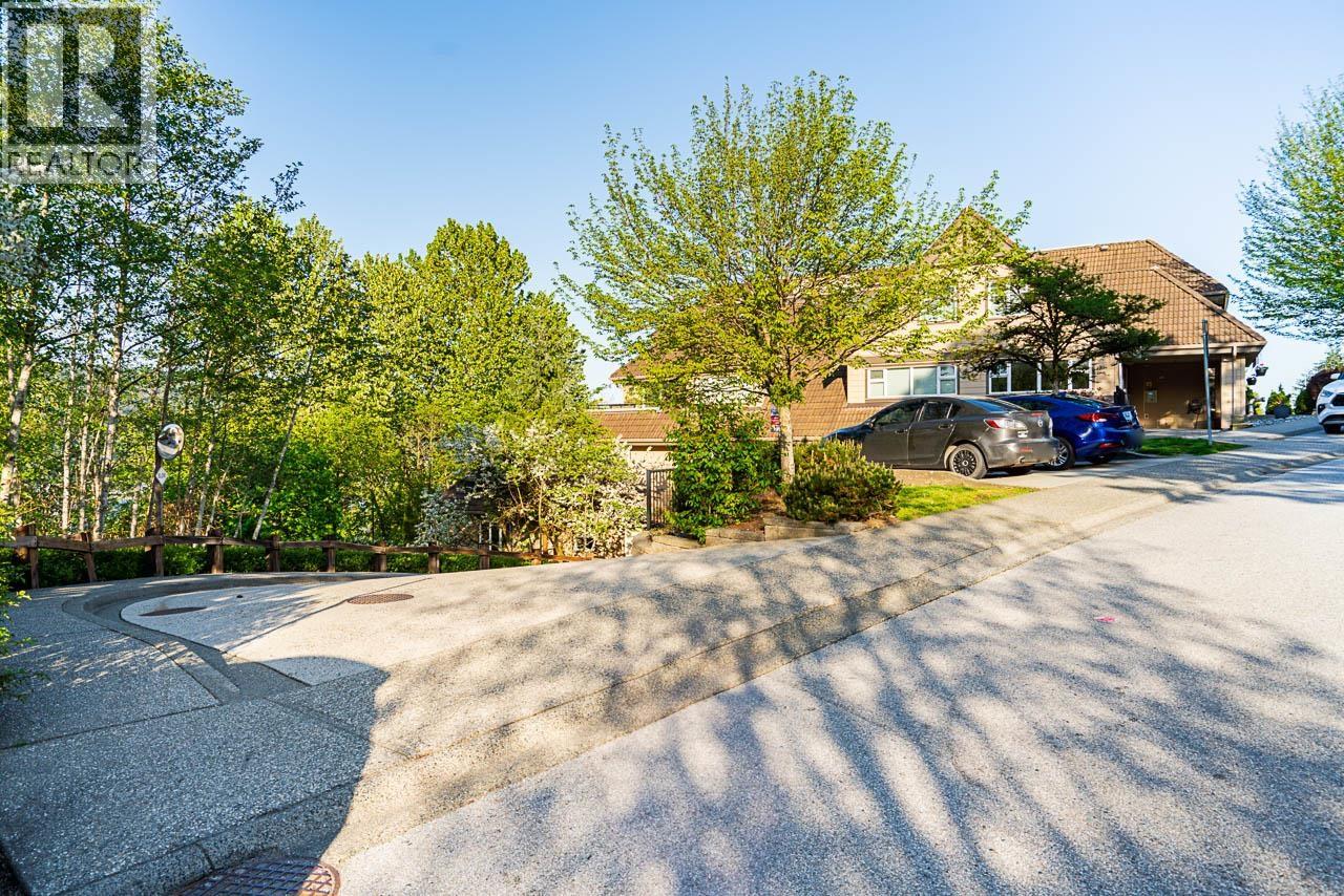 303 160 SHORELINE CIRCLE, Port Moody