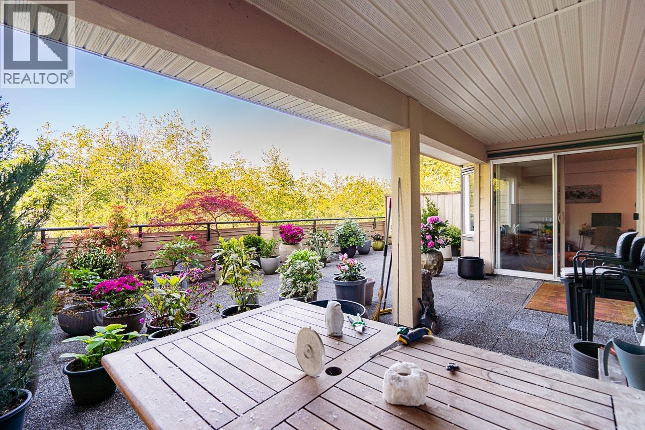 303 160 SHORELINE CIRCLE, Port Moody