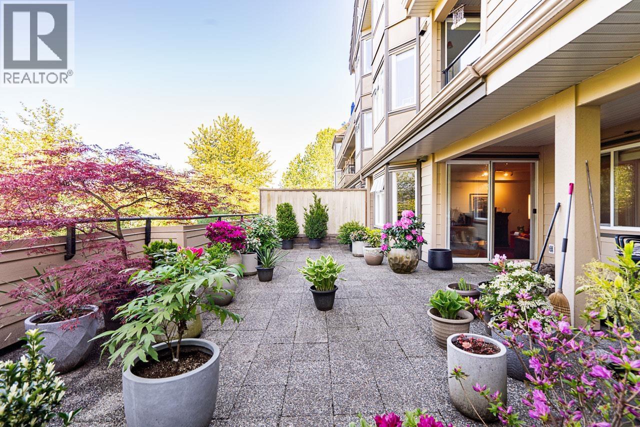 303 160 SHORELINE CIRCLE, Port Moody