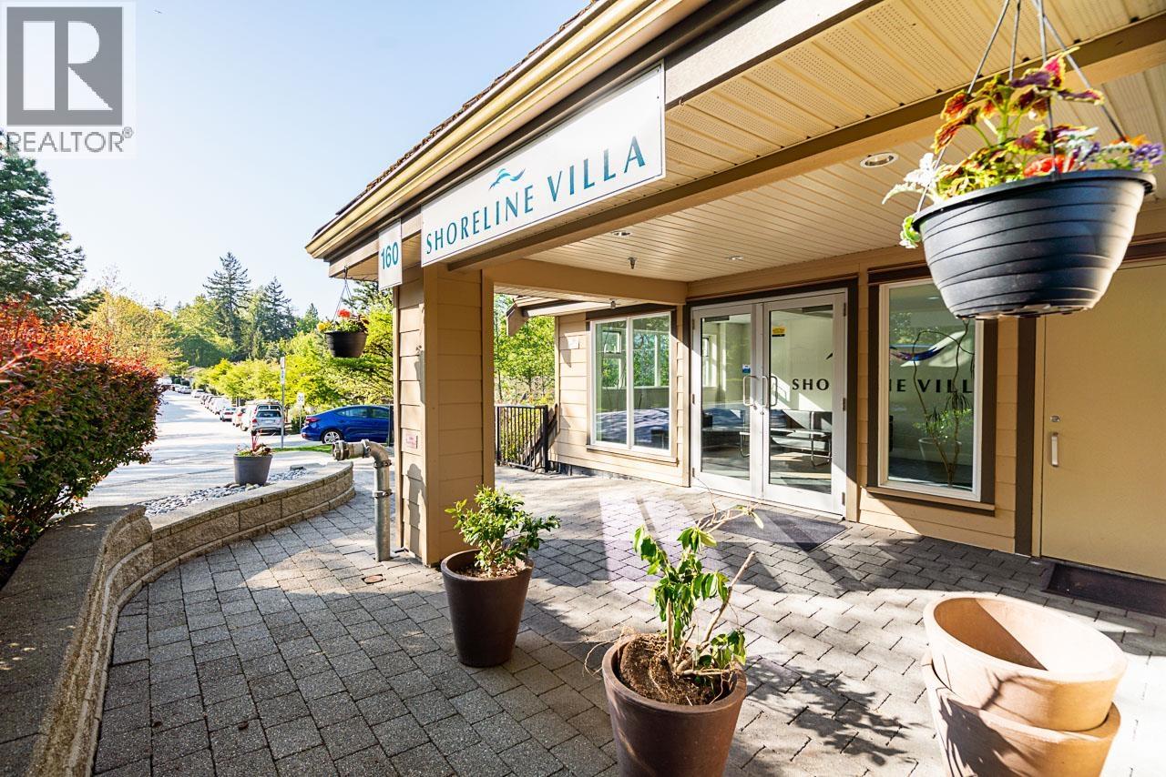 303 160 SHORELINE CIRCLE, Port Moody
