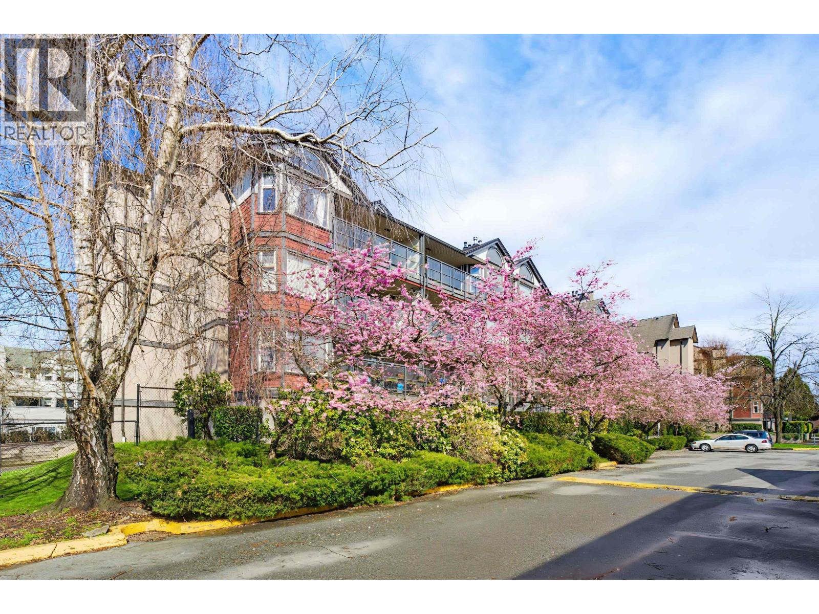 #D205-4845 53 Street, Delta