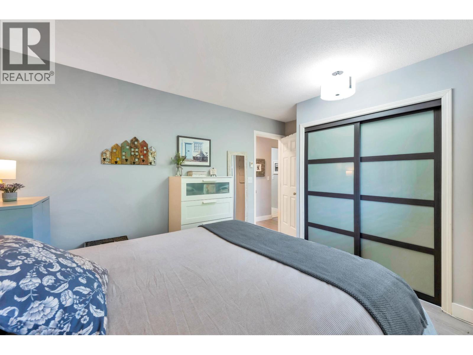 #D205-4845 53 Street, Delta