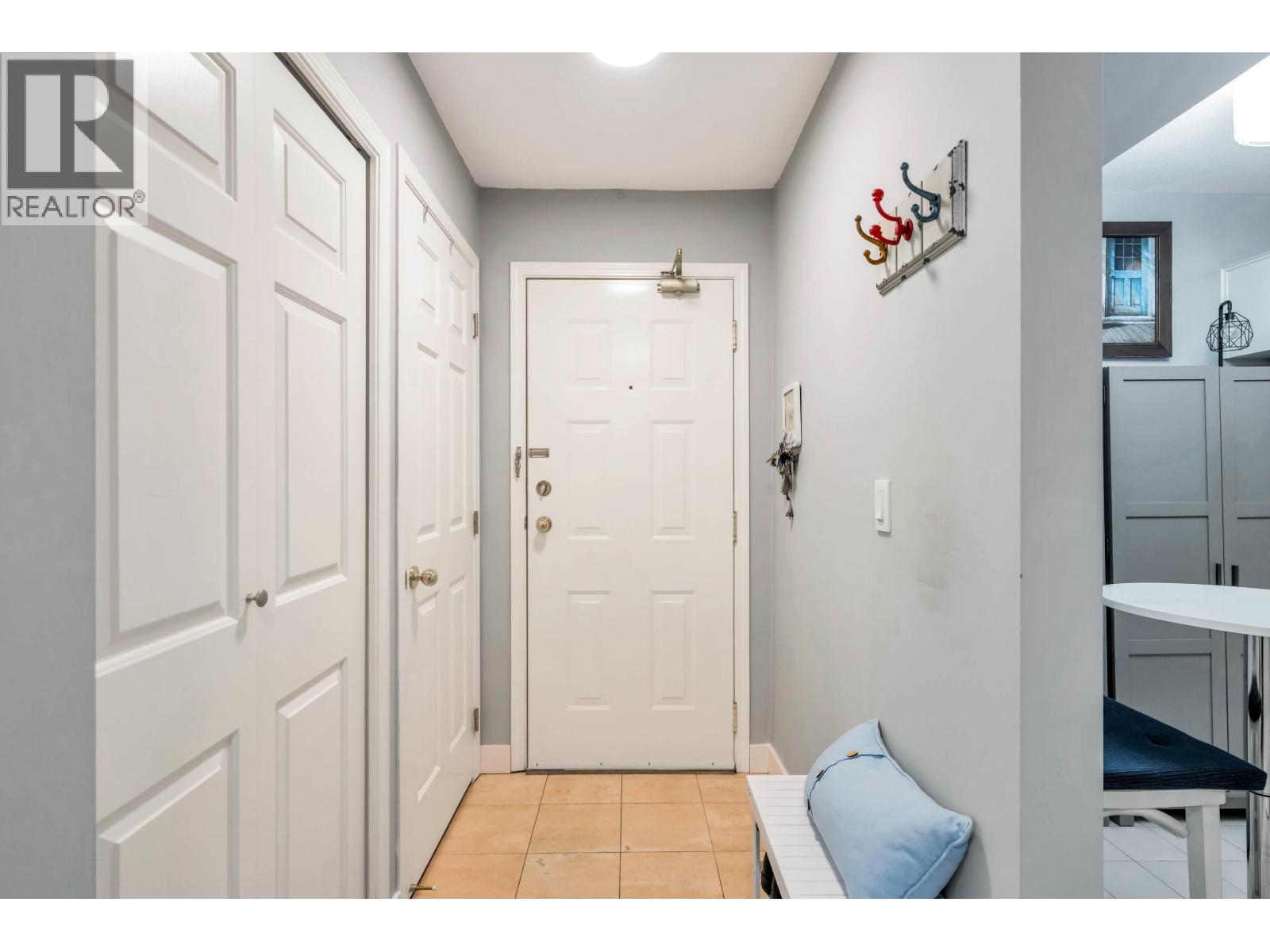 #D205-4845 53 Street, Delta