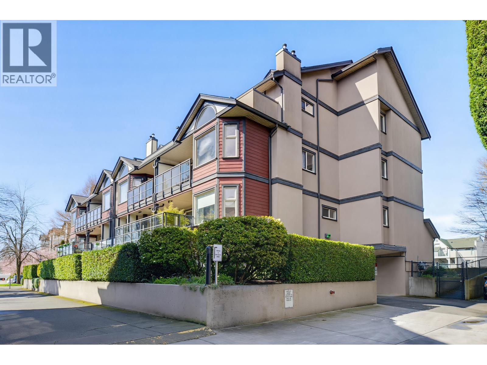 #D205-4845 53 Street, Delta