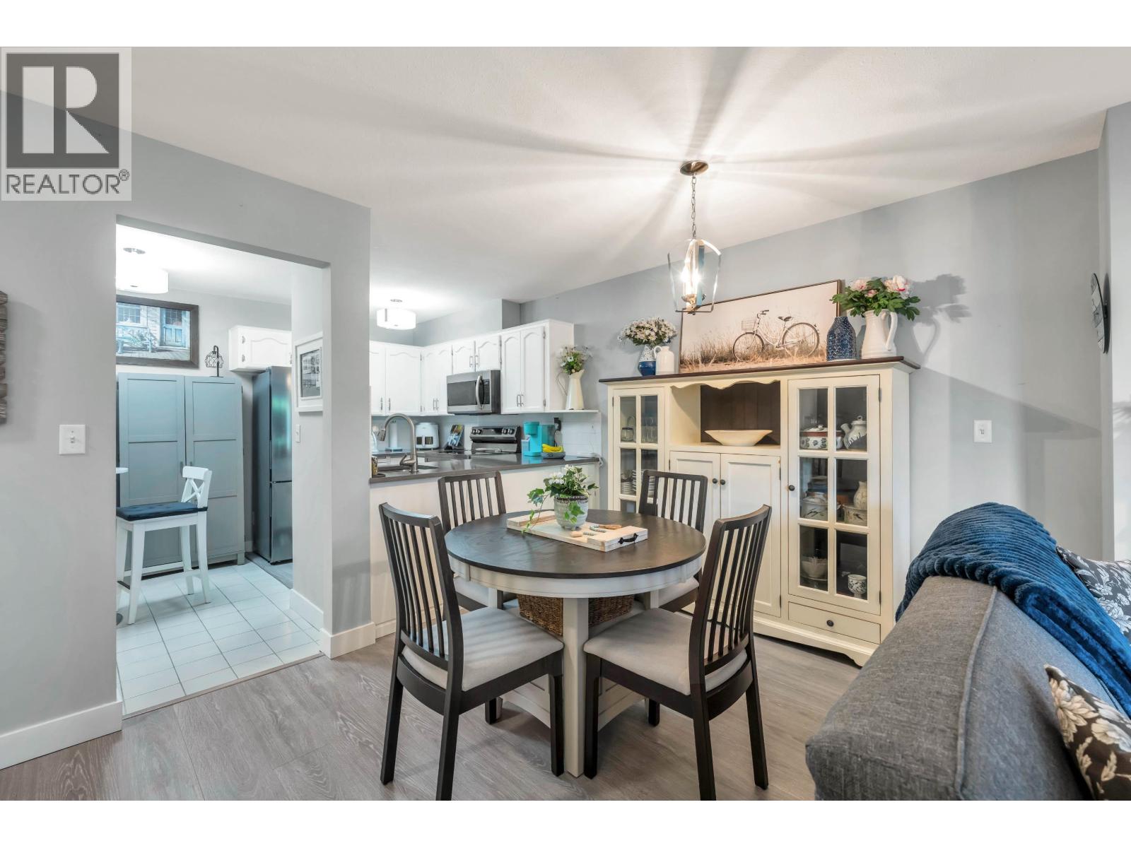 #D205-4845 53 Street, Delta