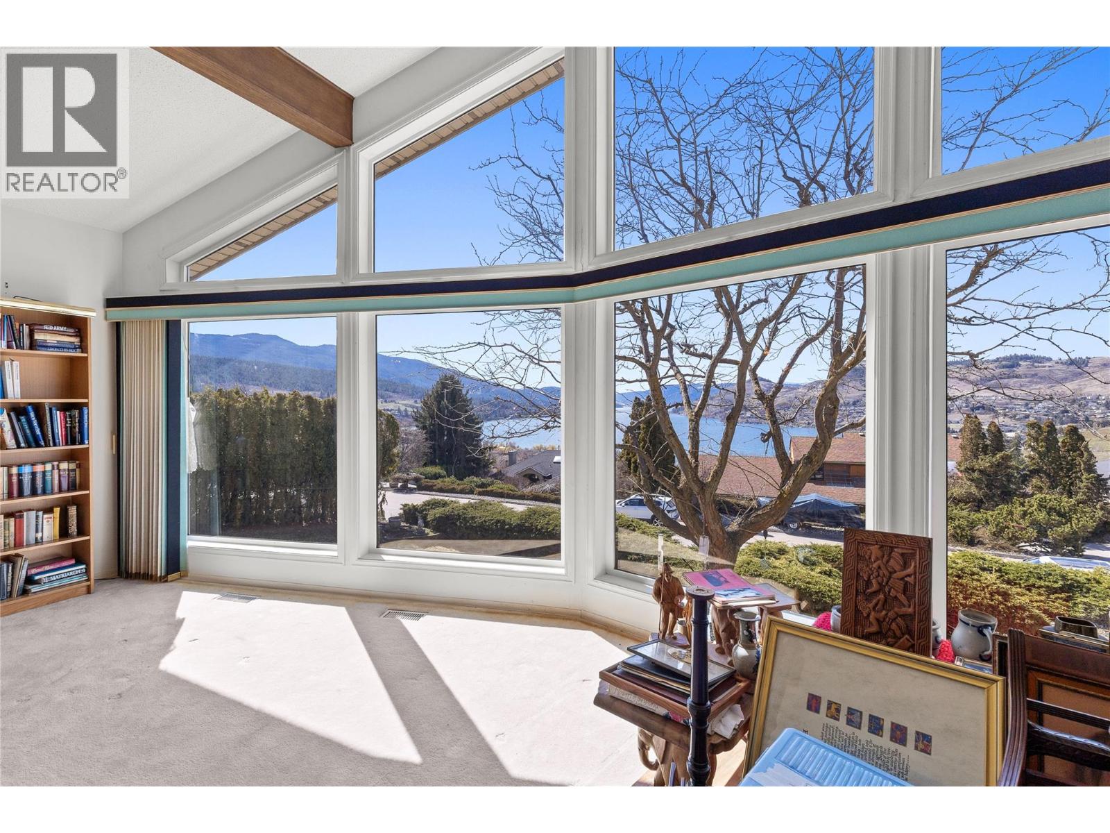 9305 Orchard Ridge Drive, Coldstream