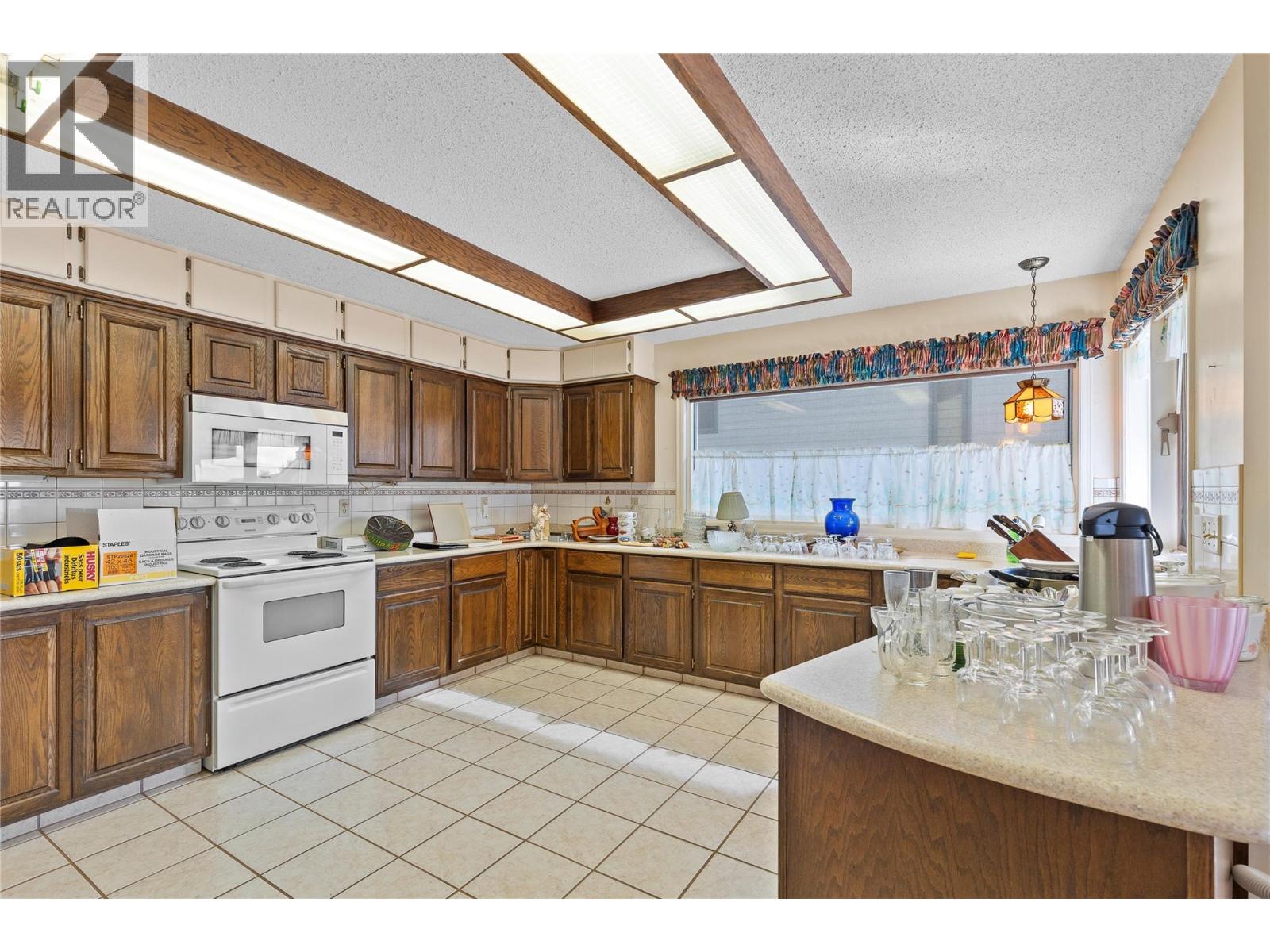 9305 Orchard Ridge Drive, Coldstream