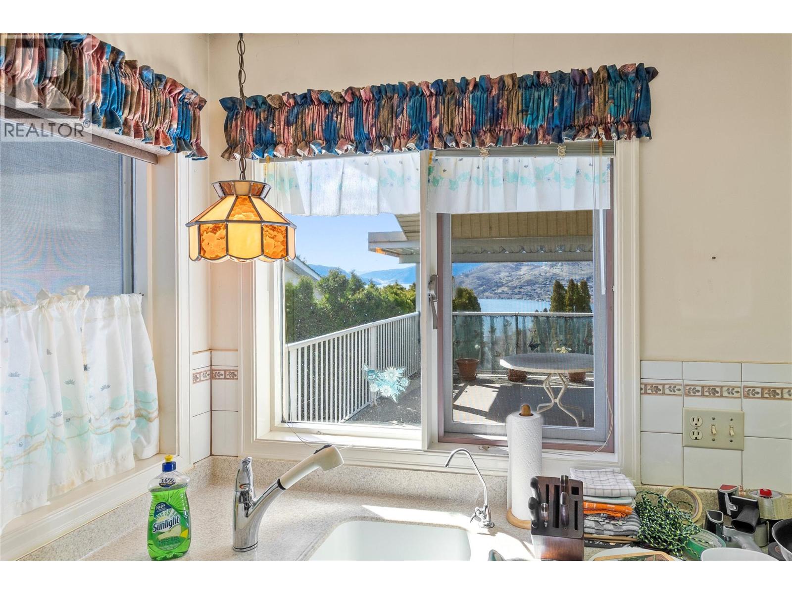 9305 Orchard Ridge Drive, Coldstream