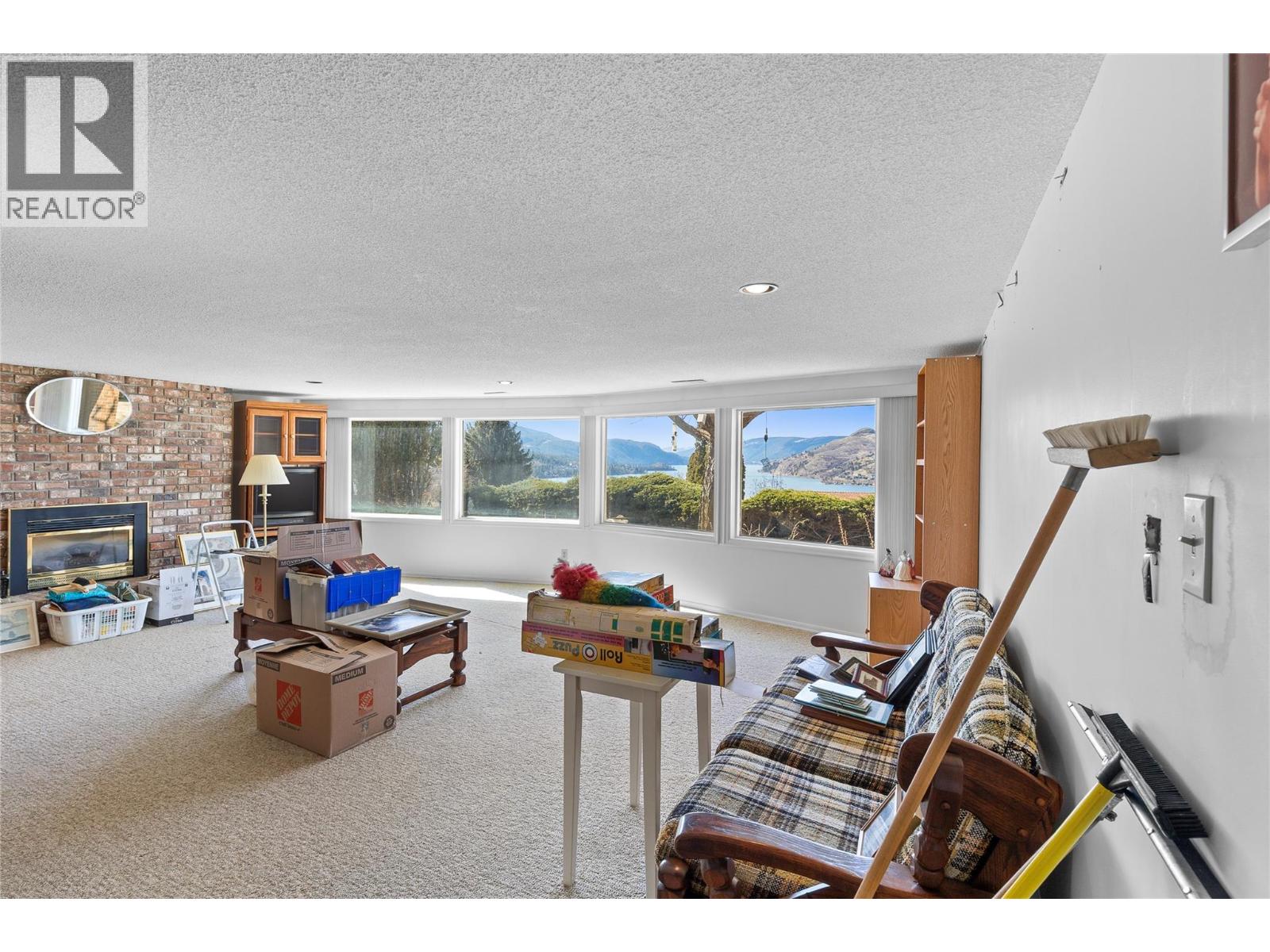 9305 Orchard Ridge Drive, Coldstream