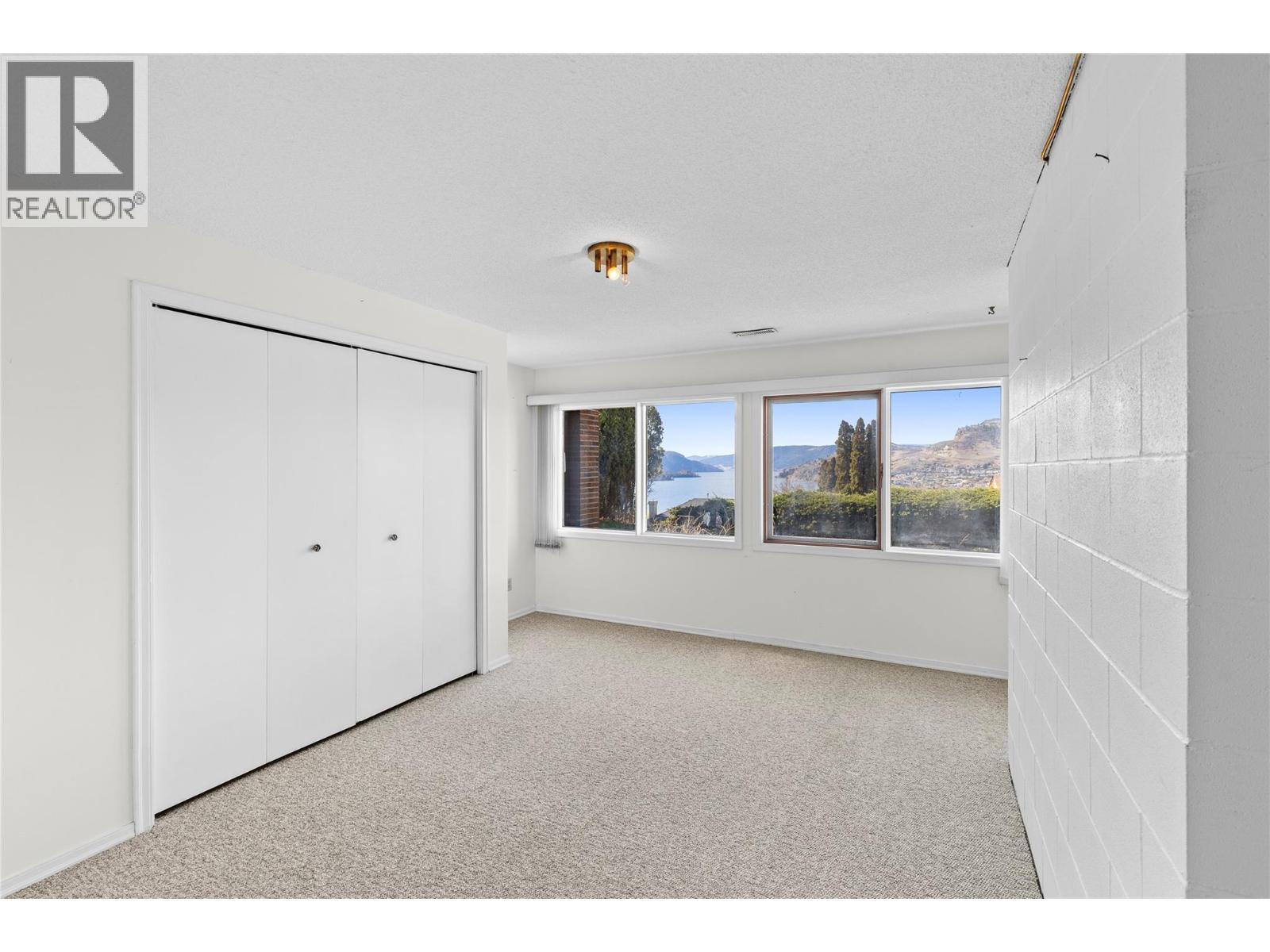 9305 Orchard Ridge Drive, Coldstream