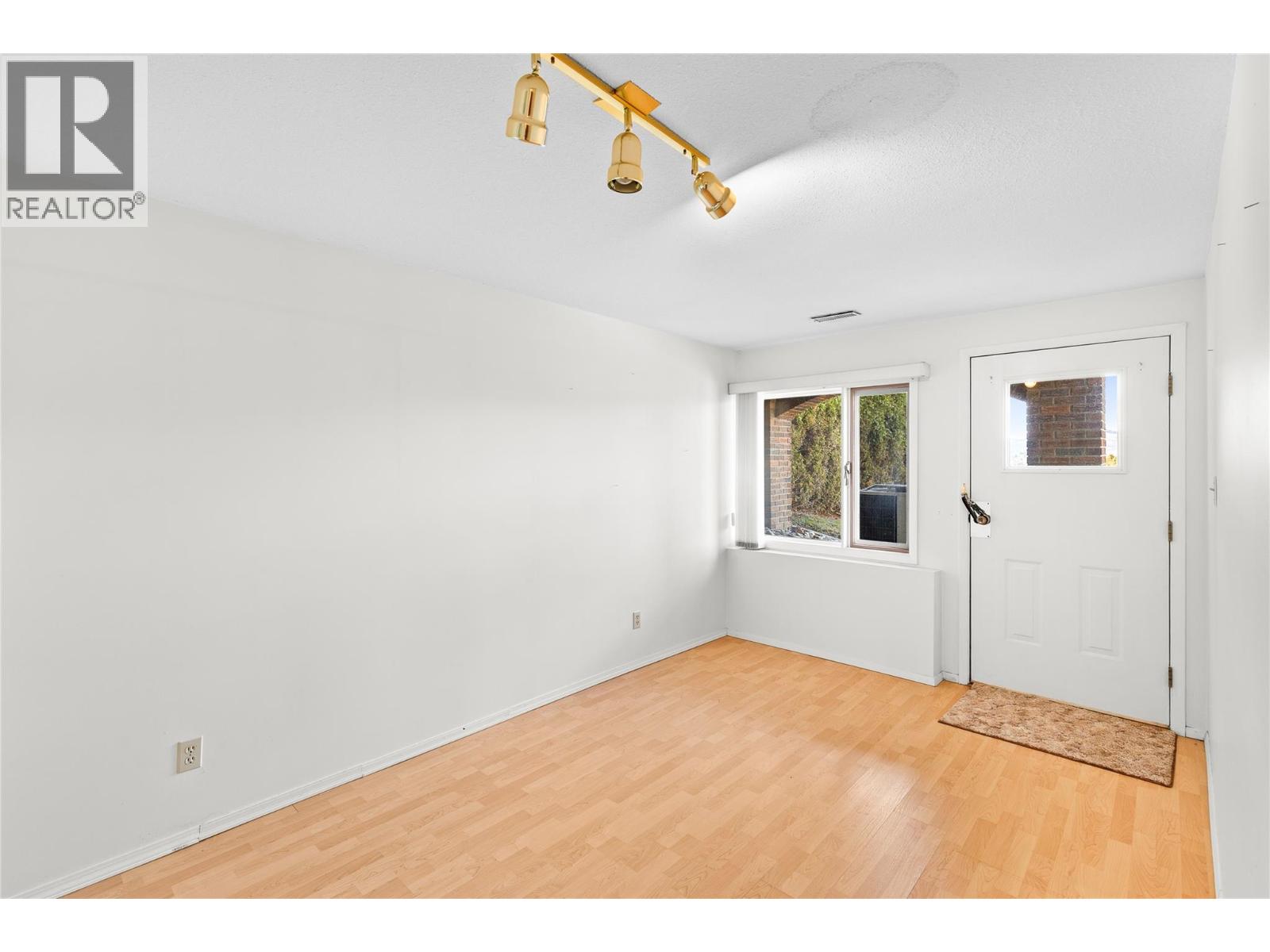 9305 Orchard Ridge Drive, Coldstream