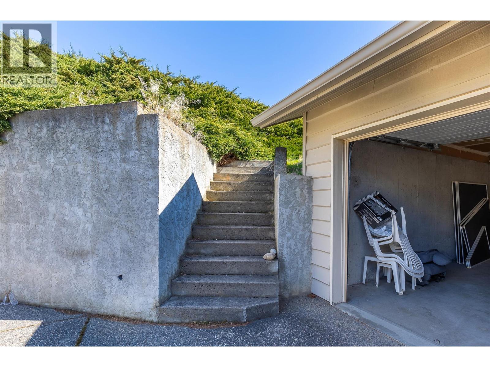 9305 Orchard Ridge Drive, Coldstream