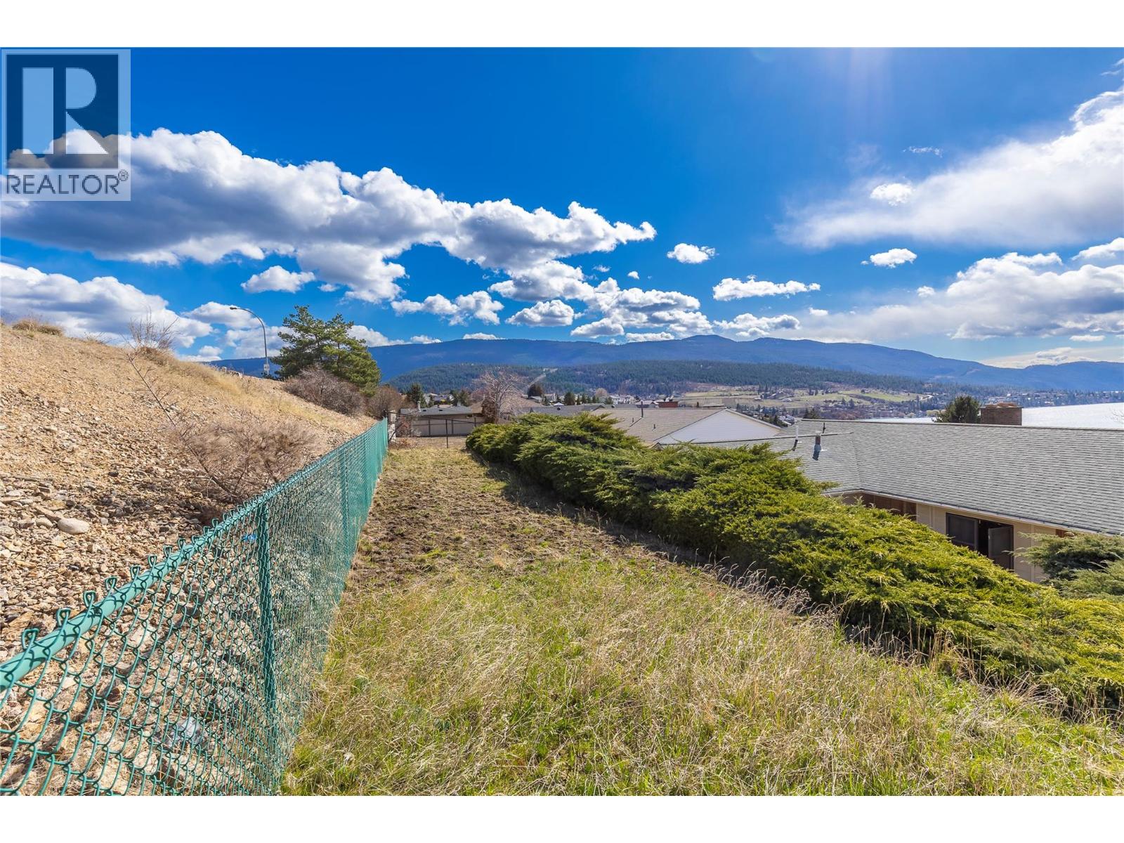 9305 Orchard Ridge Drive, Coldstream