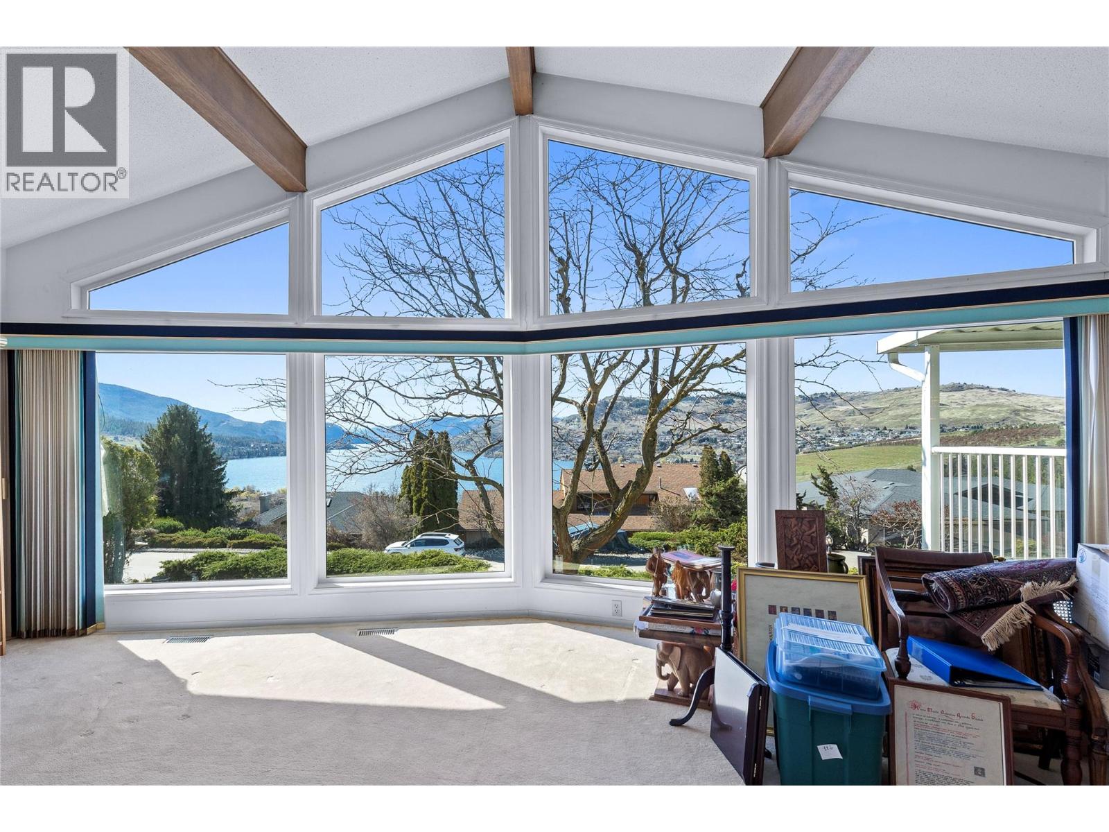 9305 Orchard Ridge Drive, Coldstream