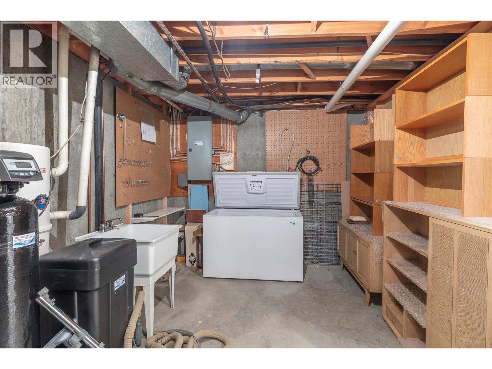 9305 Orchard Ridge Drive, Coldstream