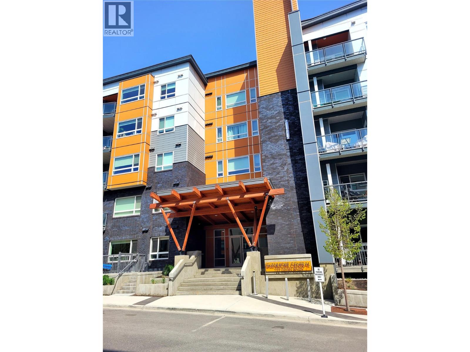 #322 722 Valley Road - 2