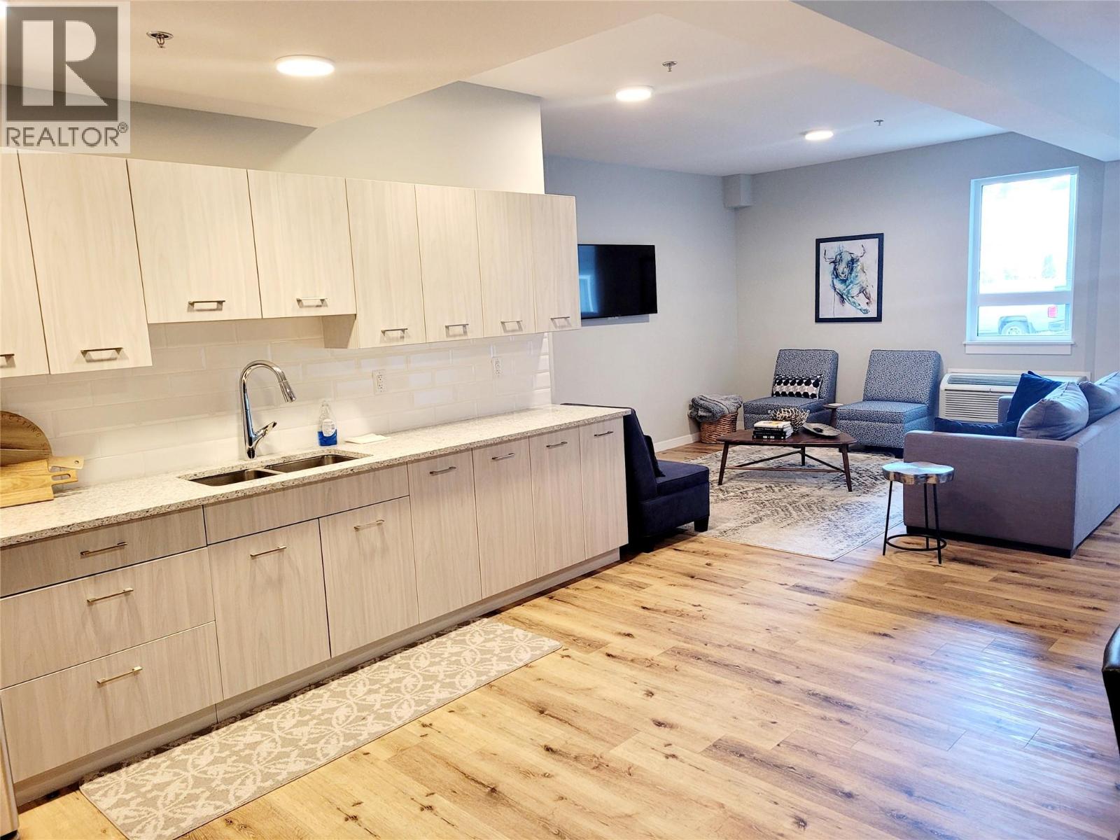 322 722 Valley Road, Kelowna