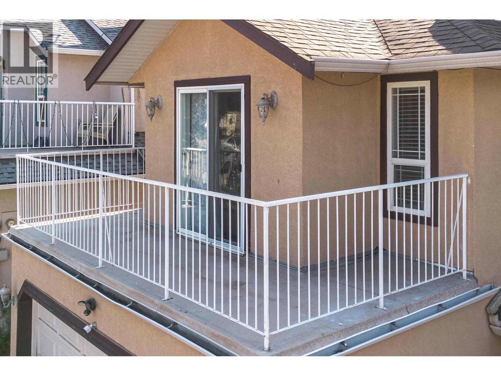 667 DUNROBIN Drive, Kamloops