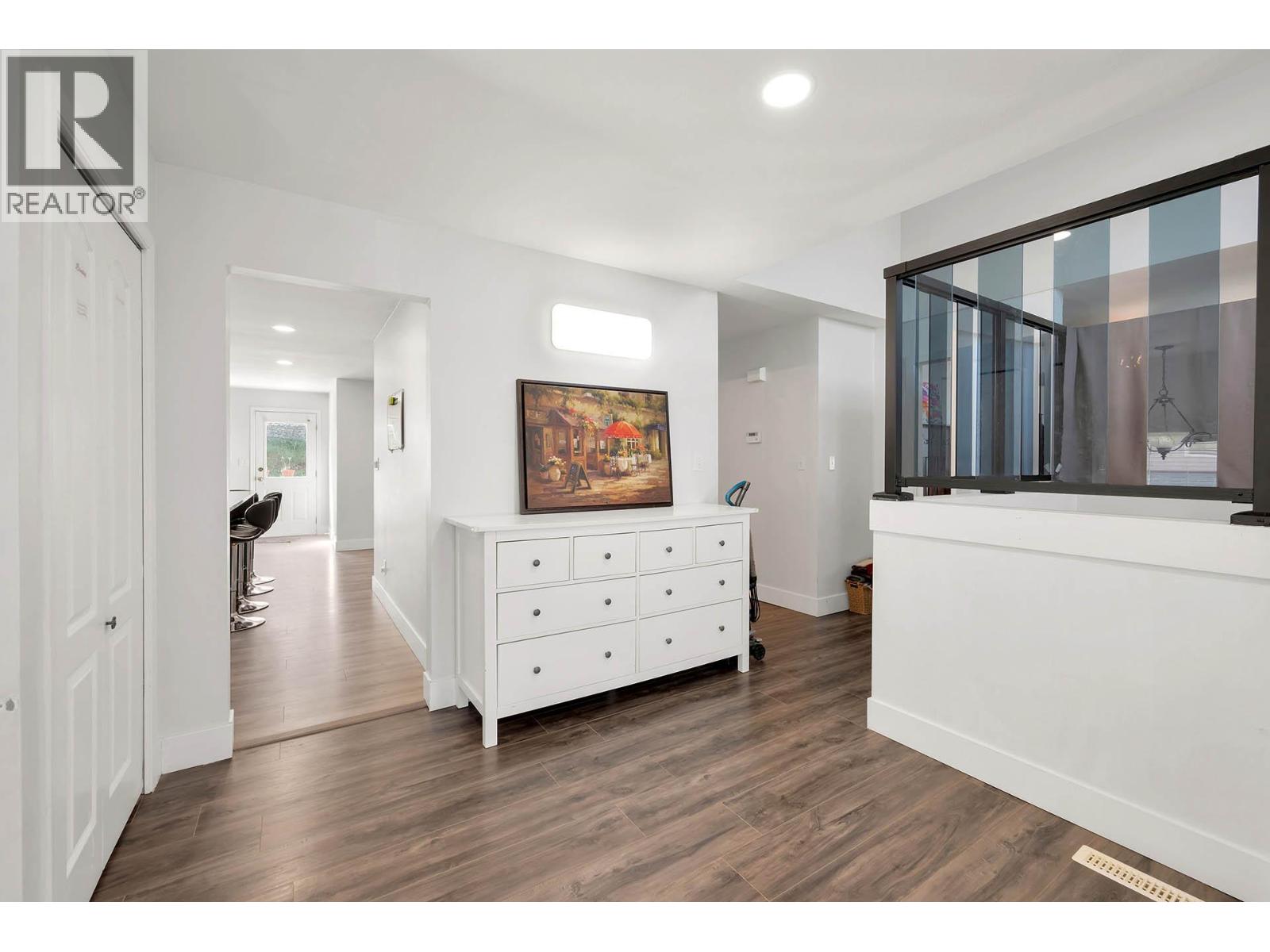 667 DUNROBIN Drive, Kamloops