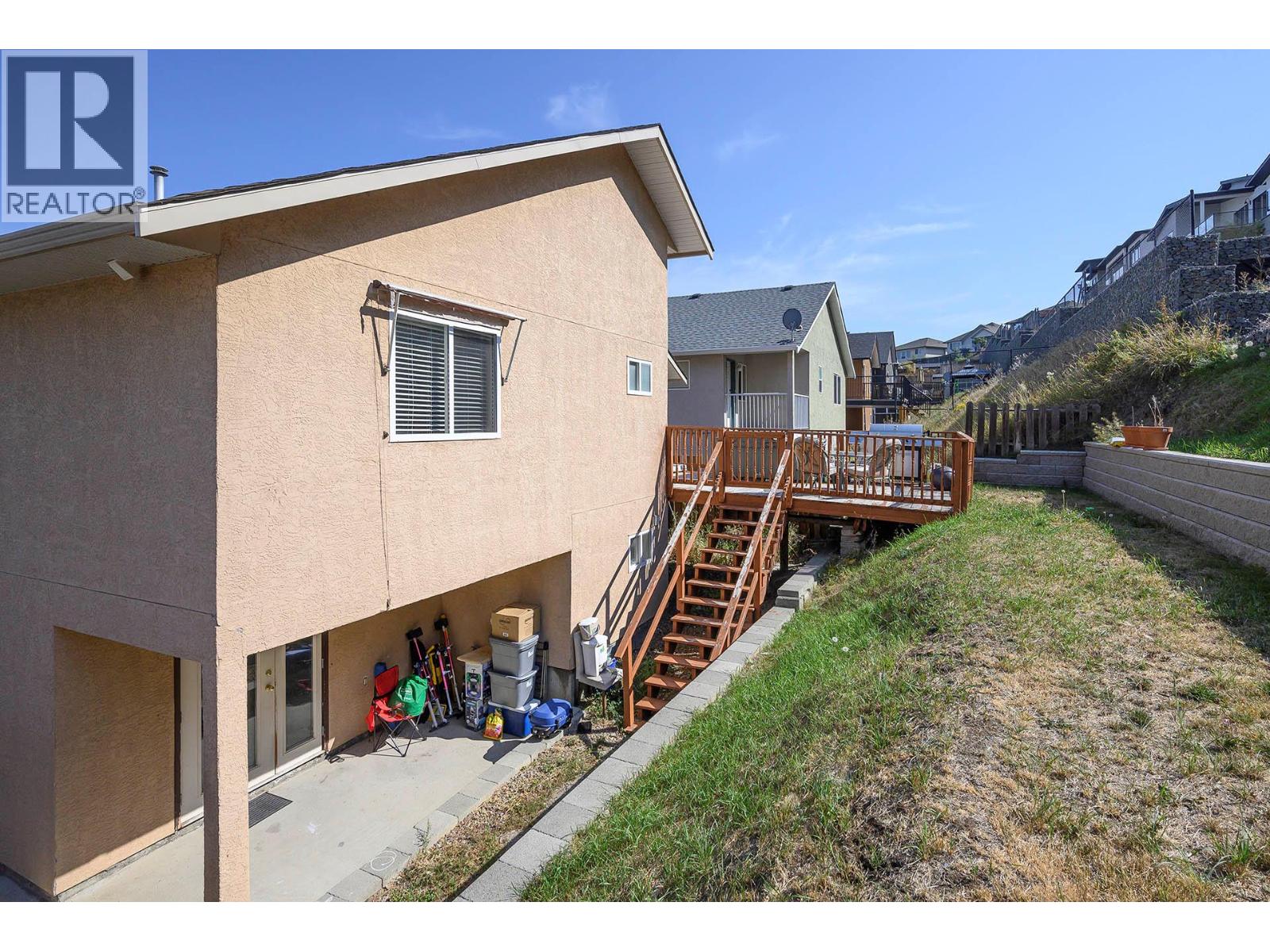 667 DUNROBIN Drive, Kamloops