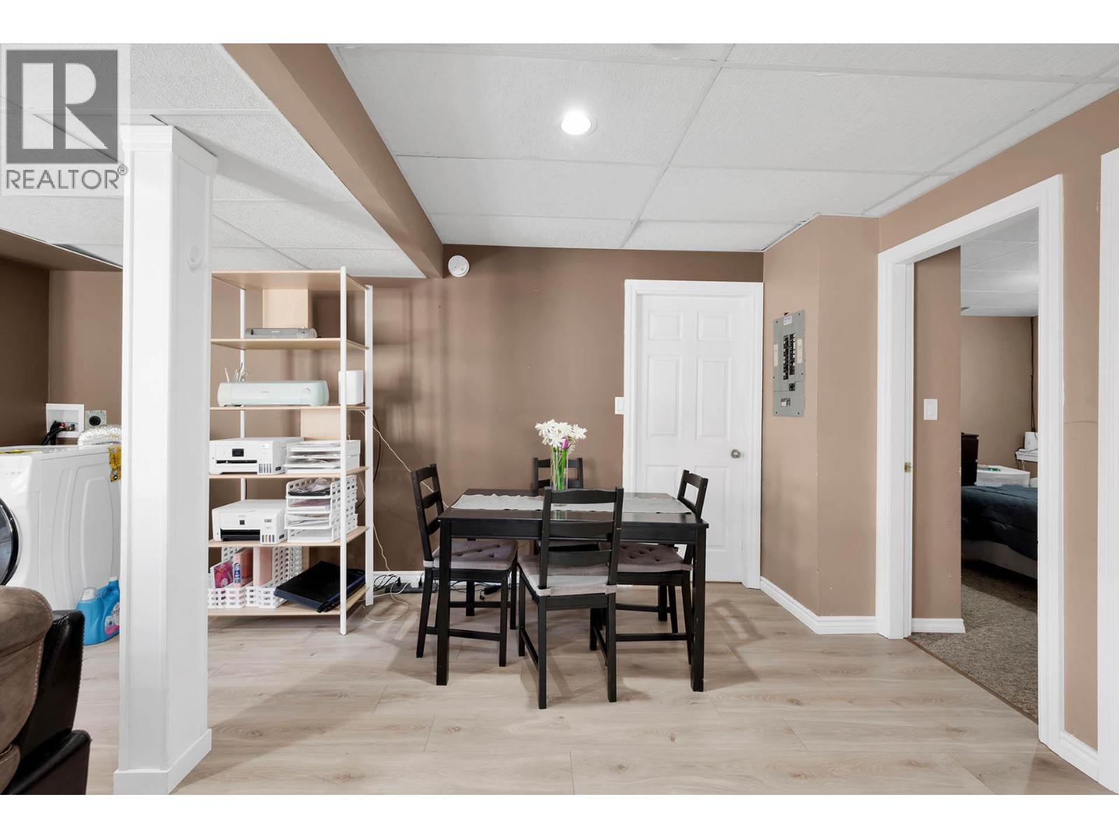 667 DUNROBIN Drive, Kamloops