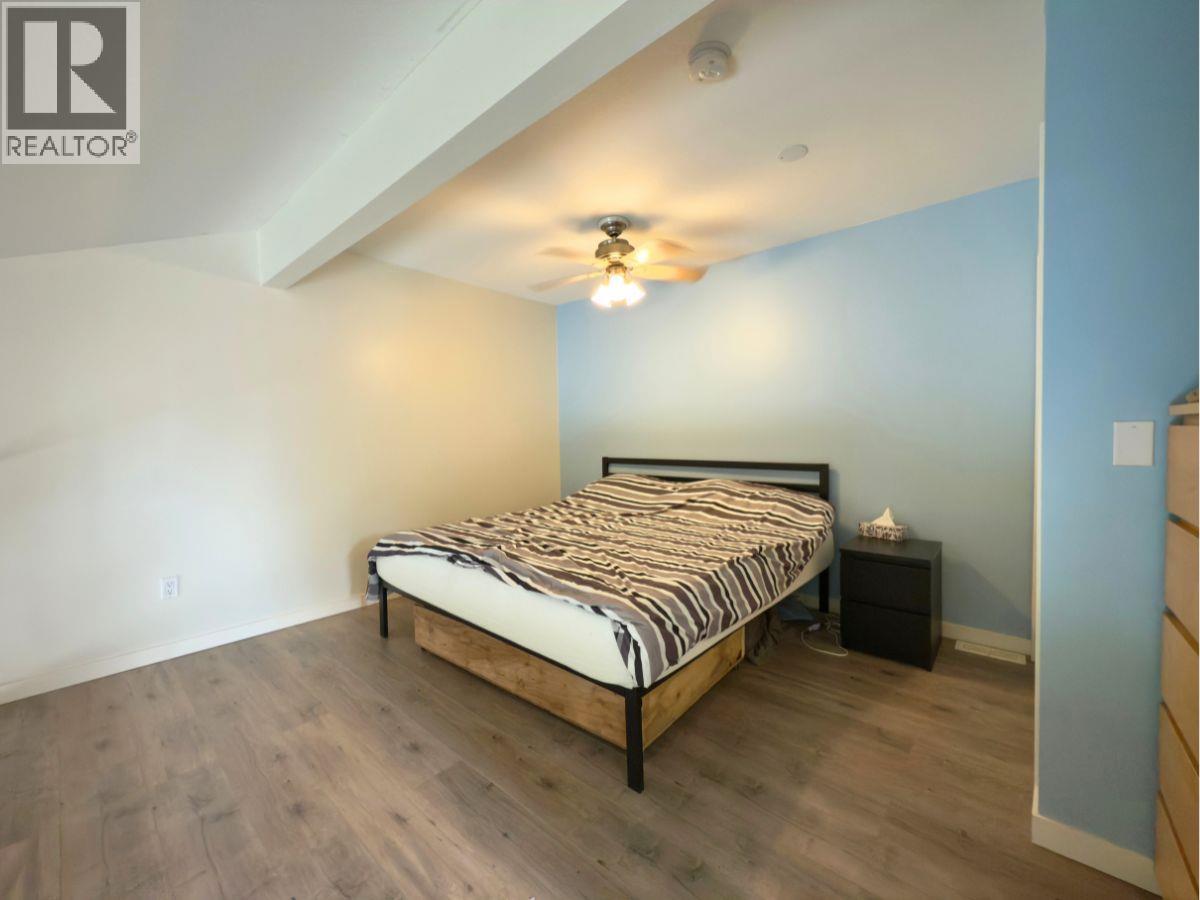 #202 3155 Gordon Drive - 16