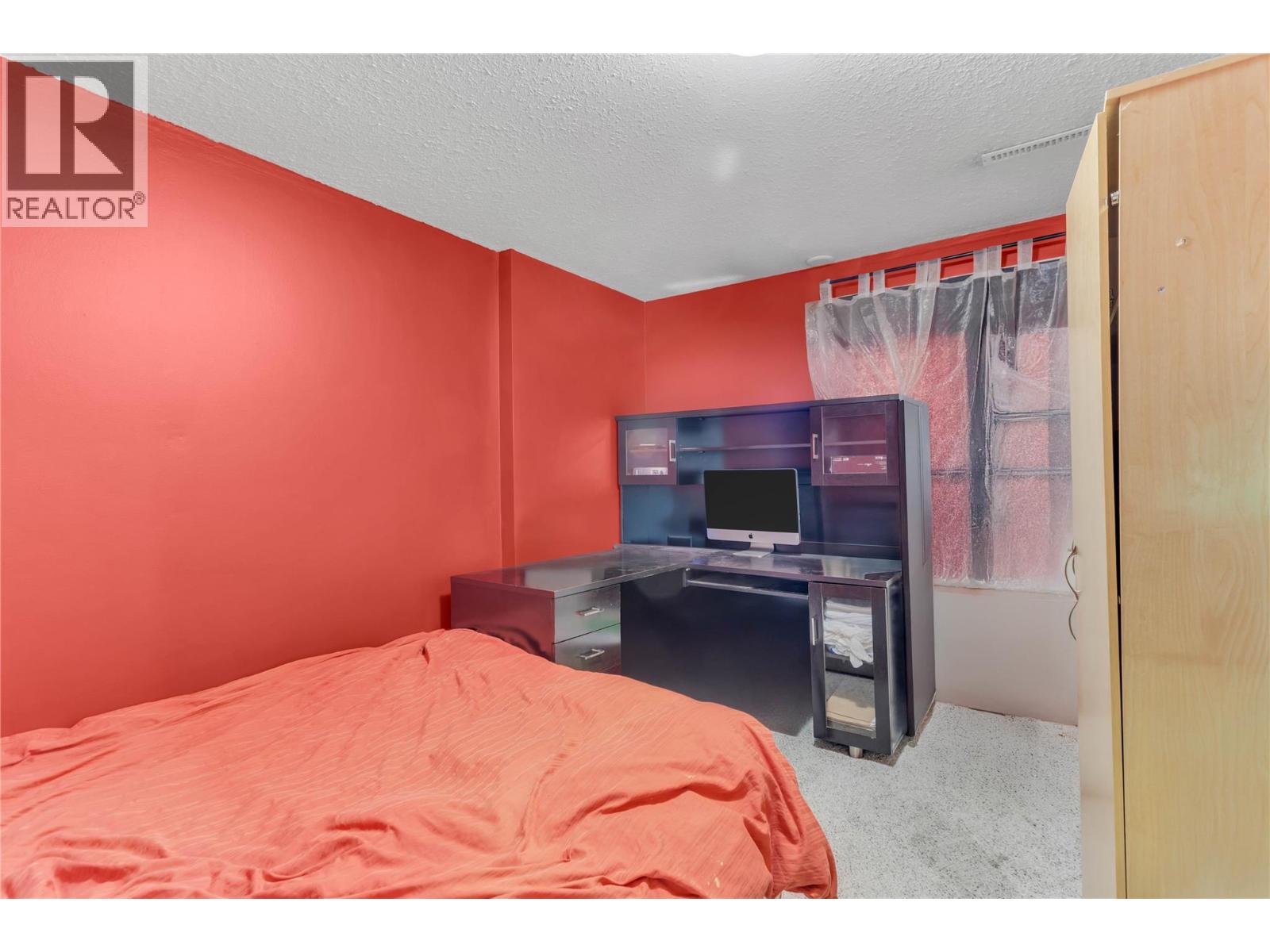 1270 Houghton Road, Kelowna