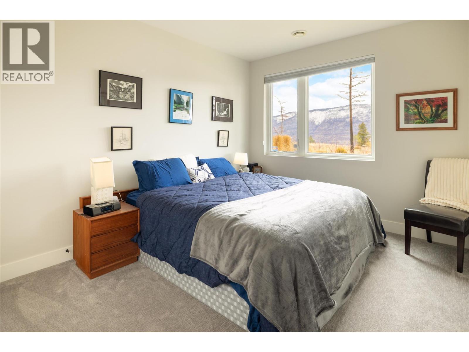 #28 10100 TYNDALL ROAD - 27