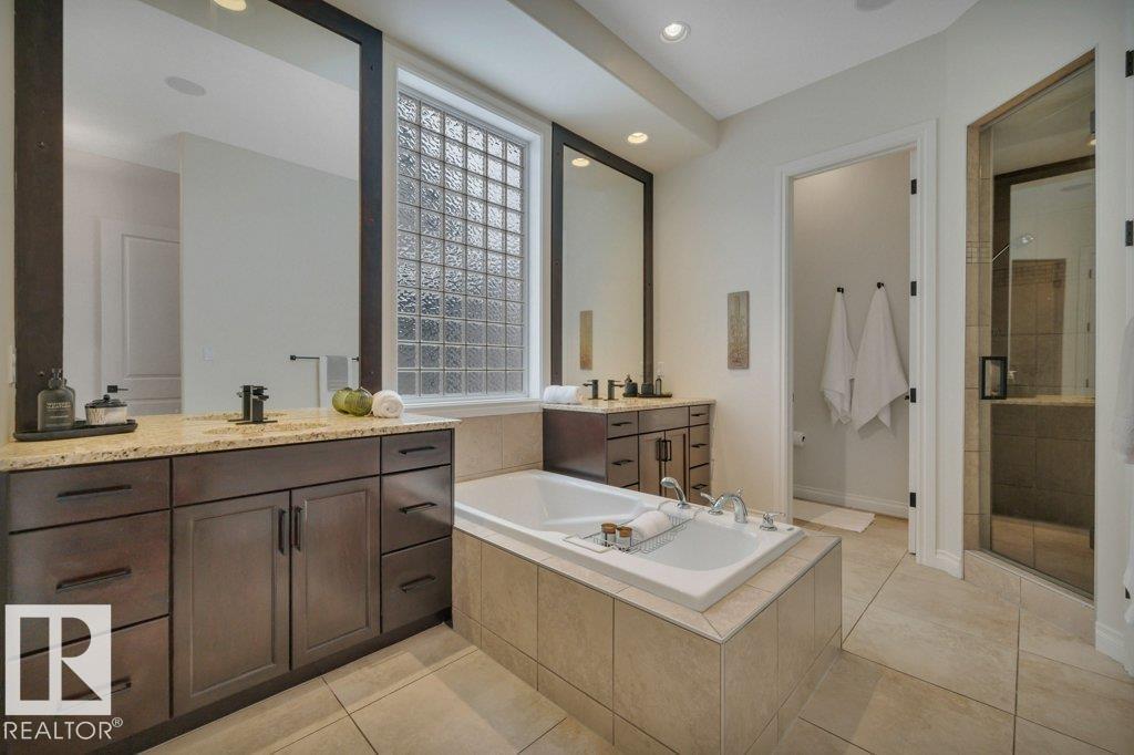 3262 WHITELAW DR NW, Edmonton