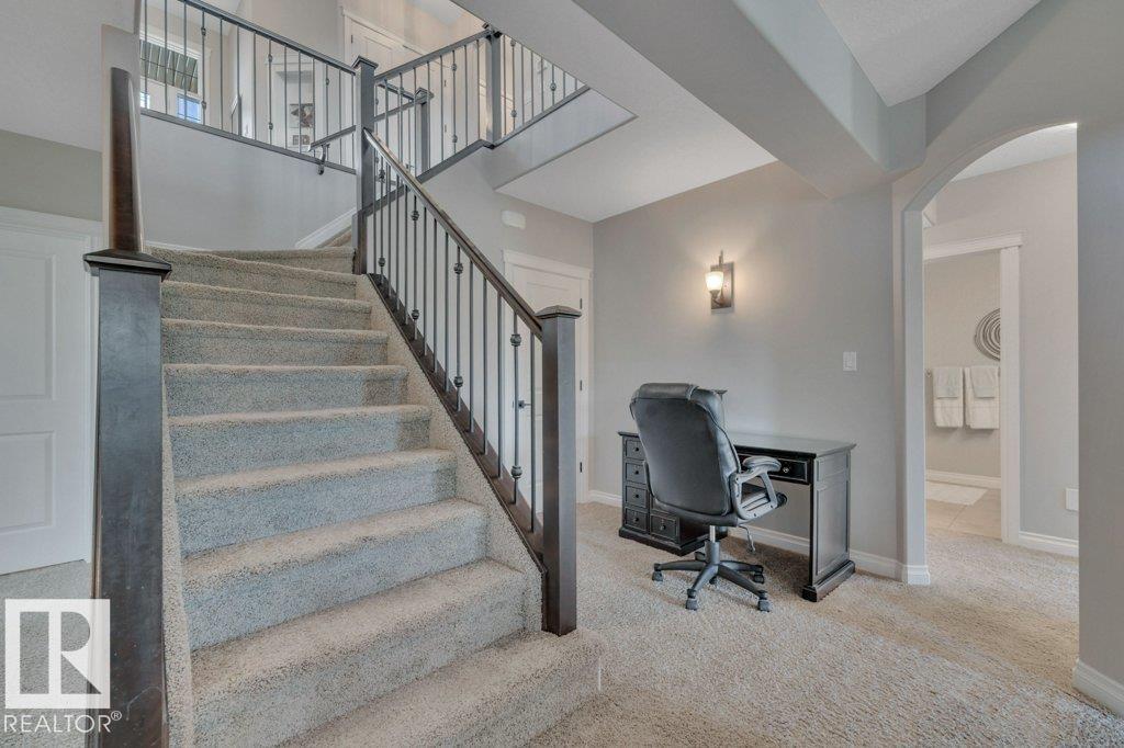 3262 WHITELAW DR NW, Edmonton