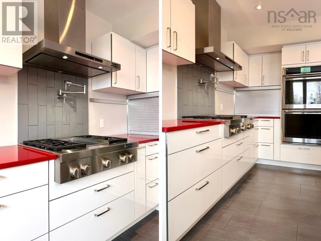 Property 31 of 50 of 168 Victoria Street E