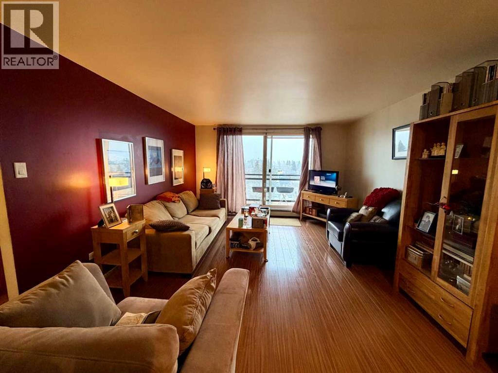 702, 1022 16 Avenue NW, Calgary, Alberta