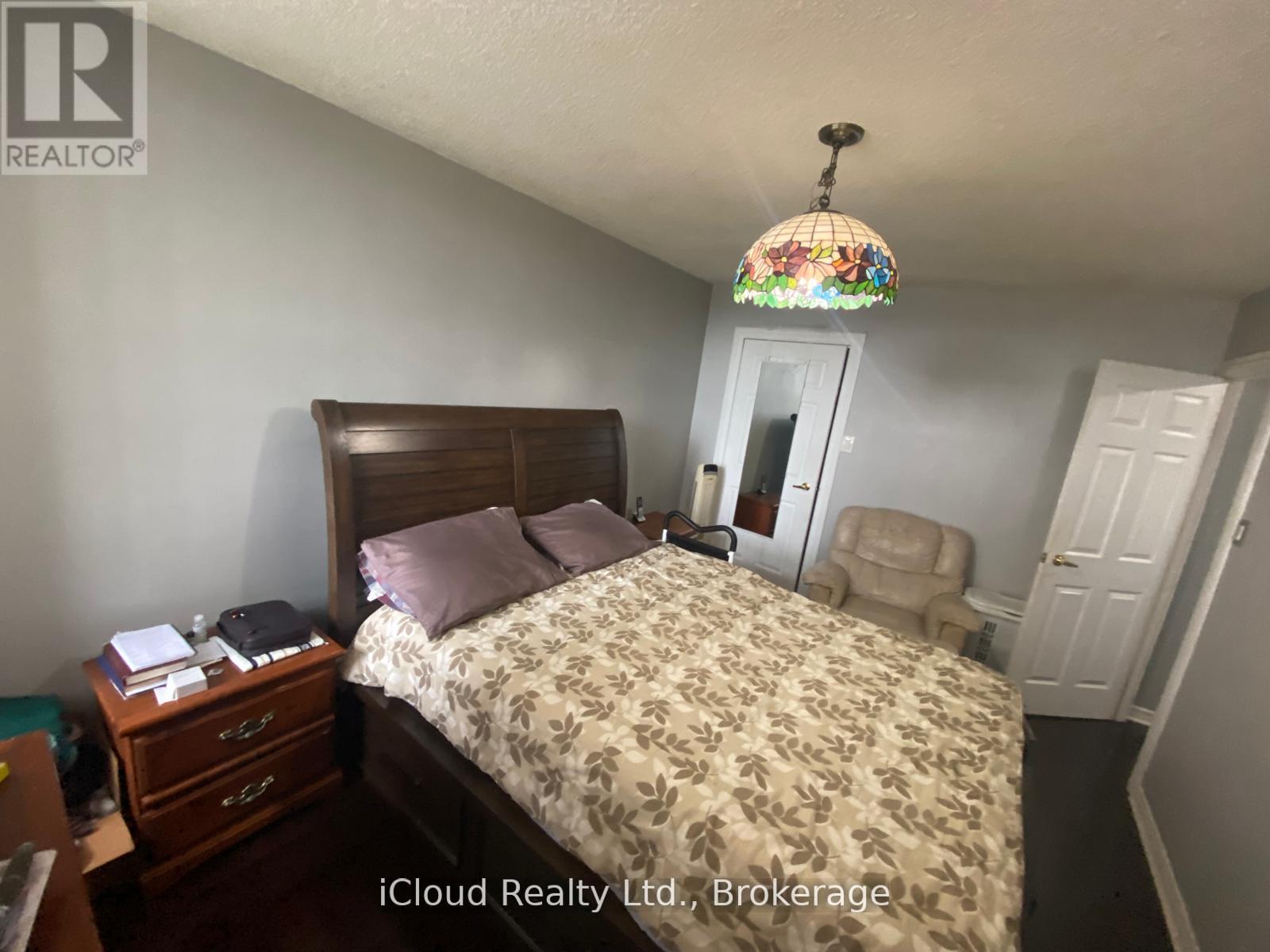 #606 3501 GLEN ERIN DRIVE - 16