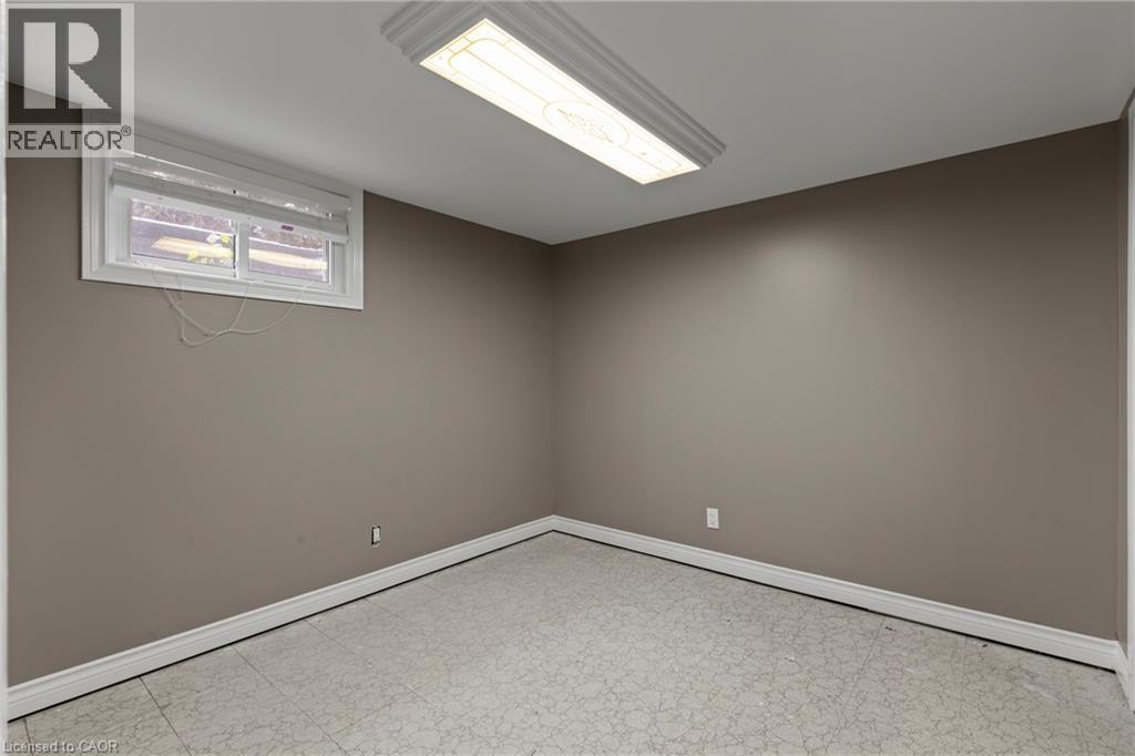 35 CHANTLER ROAD - 25