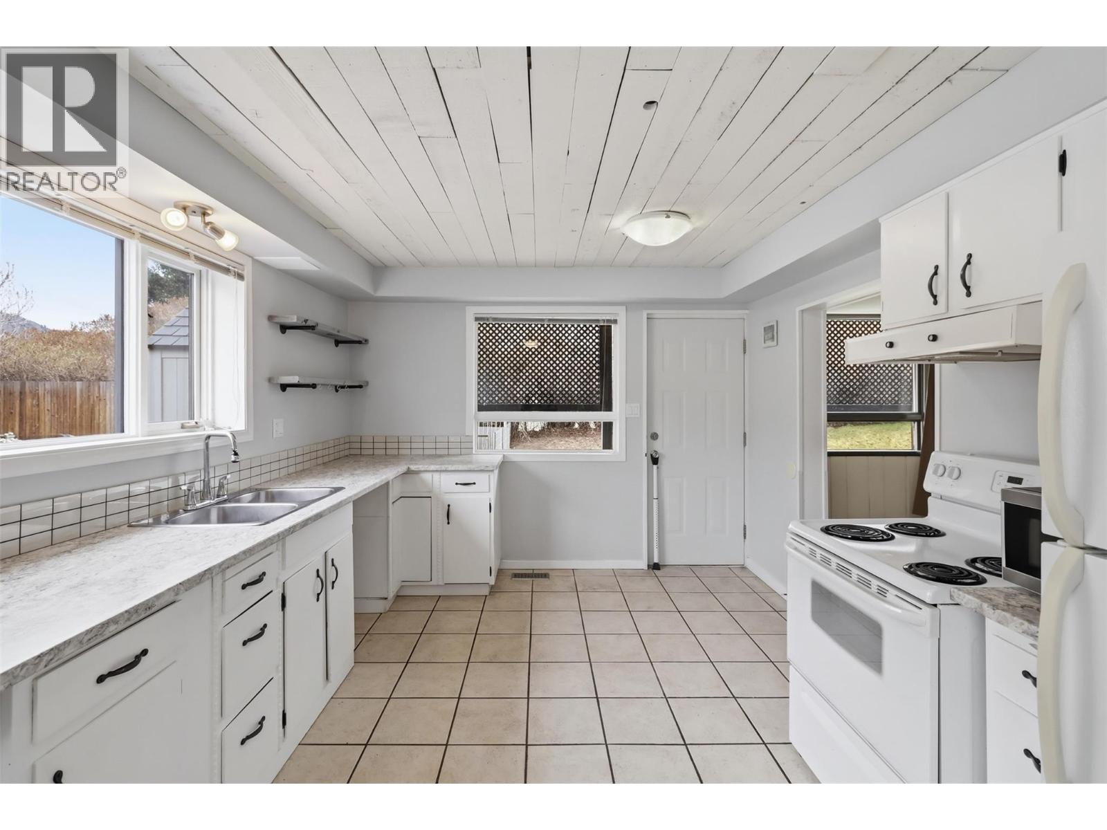  2794 Sunset Drive, Kamloops