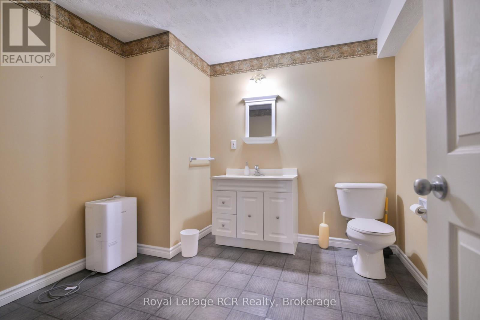 444 GRANDVIEW ROAD - 17