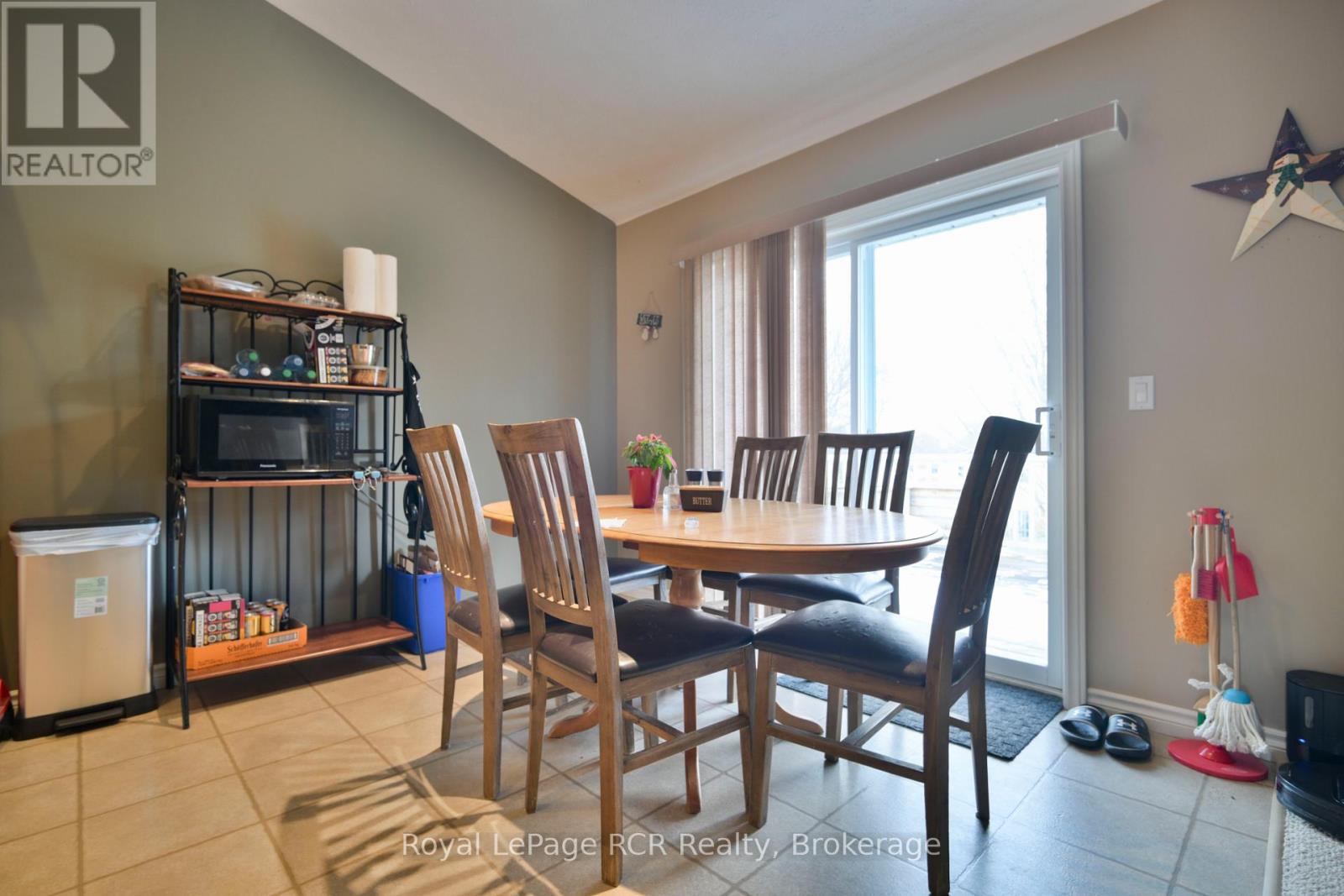 444 GRANDVIEW ROAD - 6